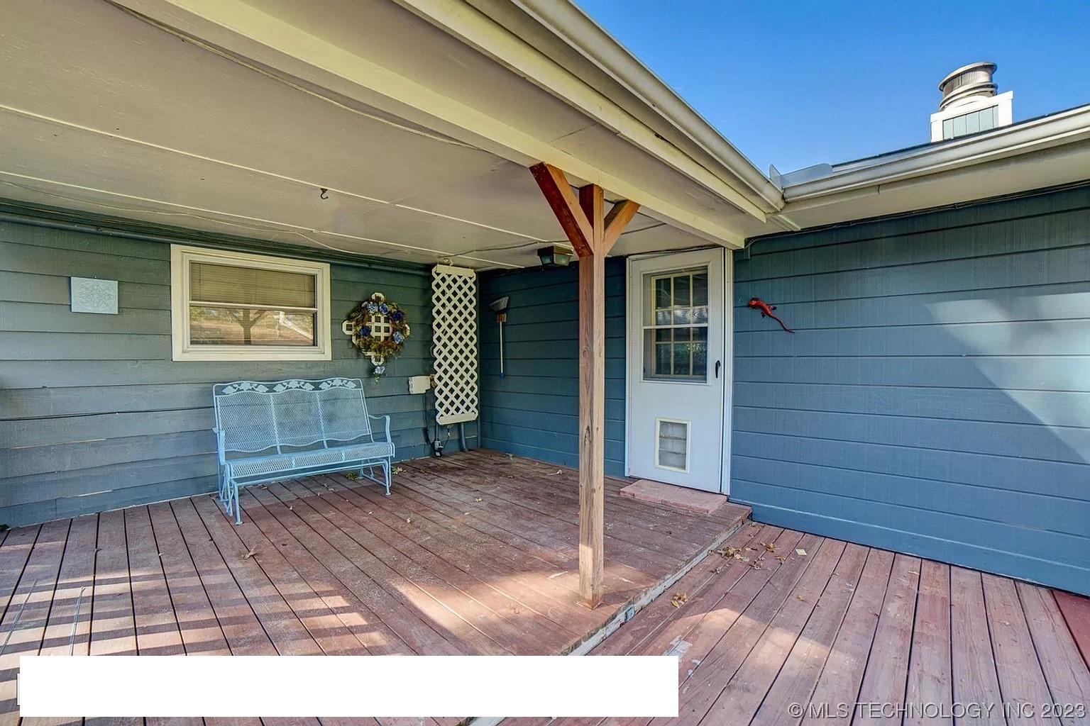 1809 S Elm Avenue Property Photo 8