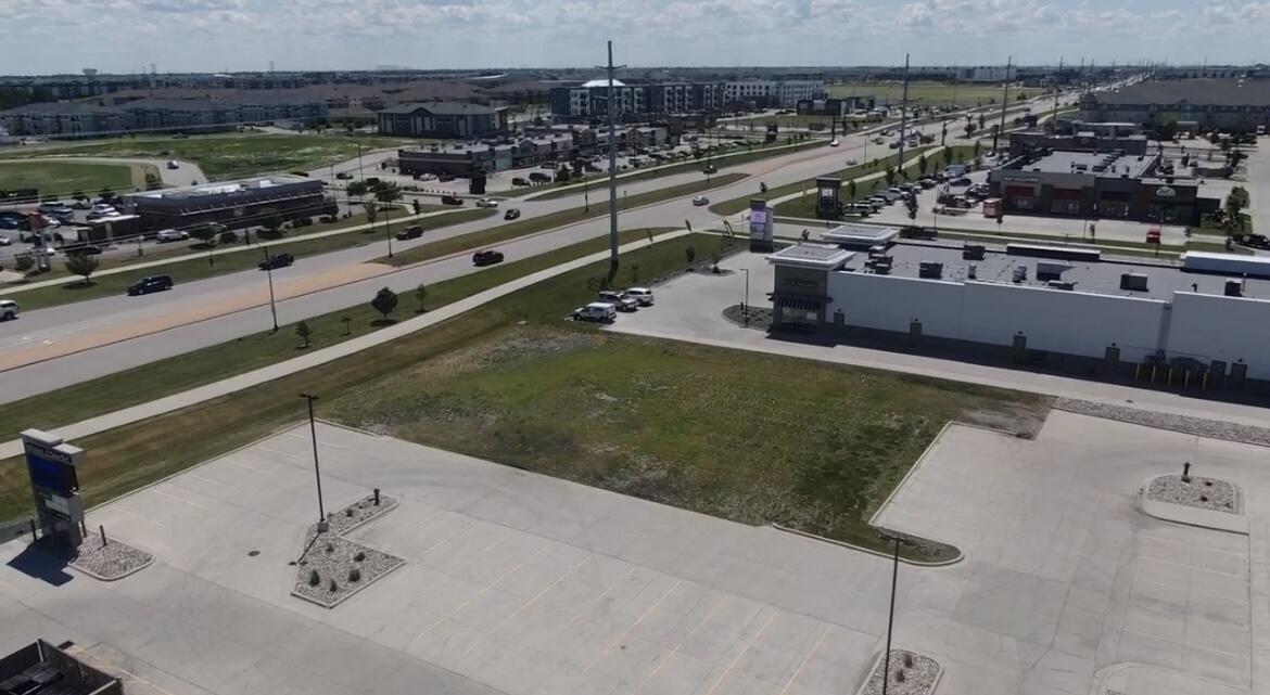 875 23rd Avenue E Property Photo 3