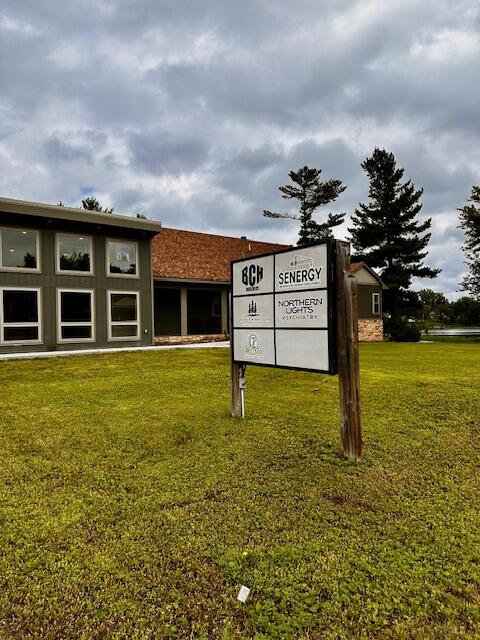 201 1st St E Property Photo 5