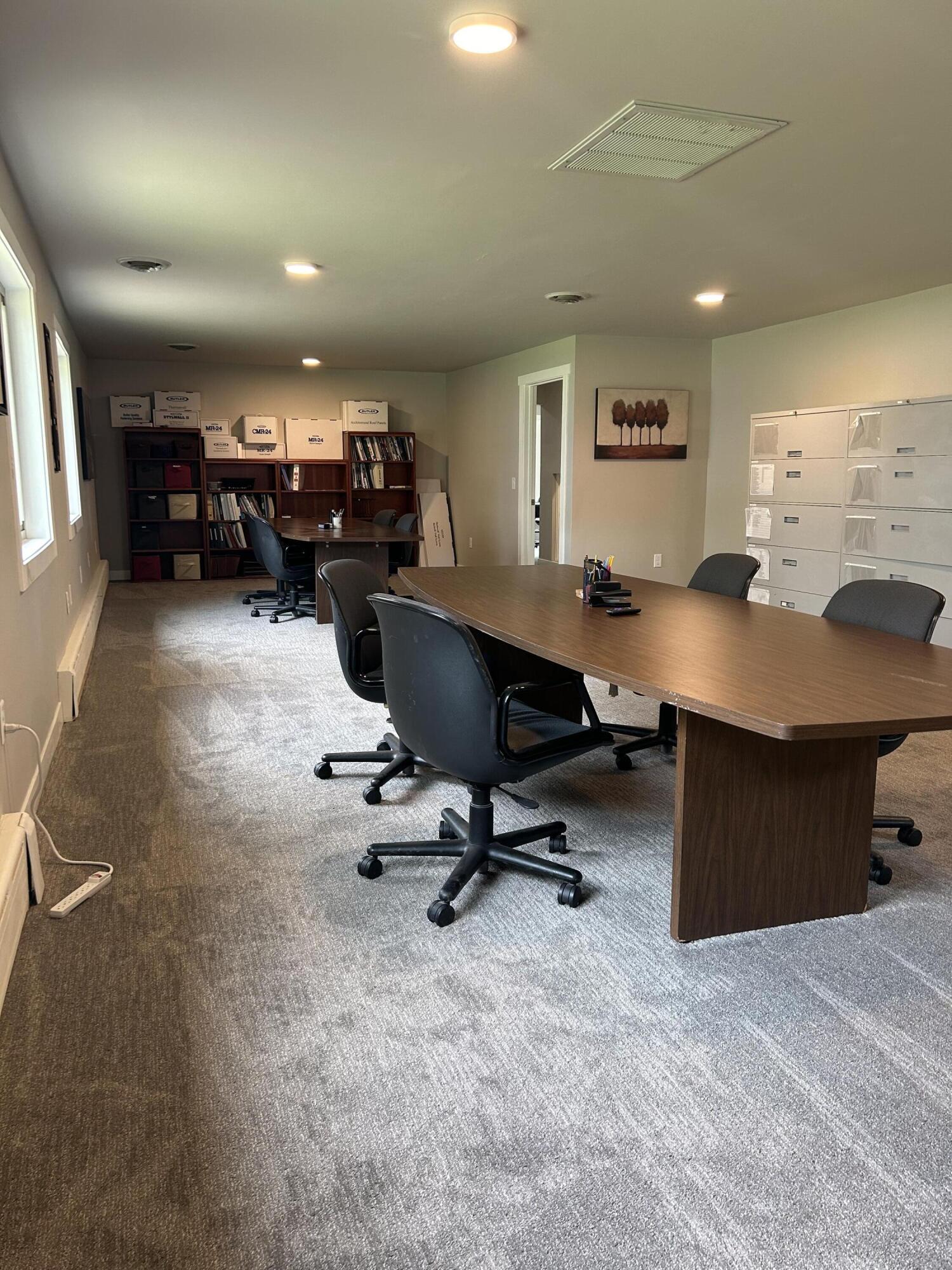 201 1st St E Property Photo 11