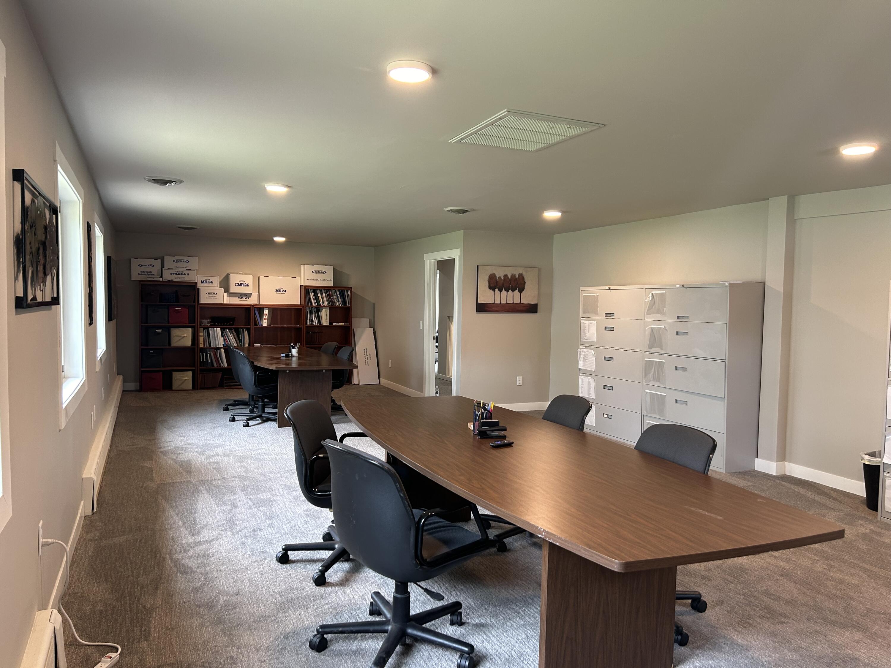 201 1st St E Property Photo 12