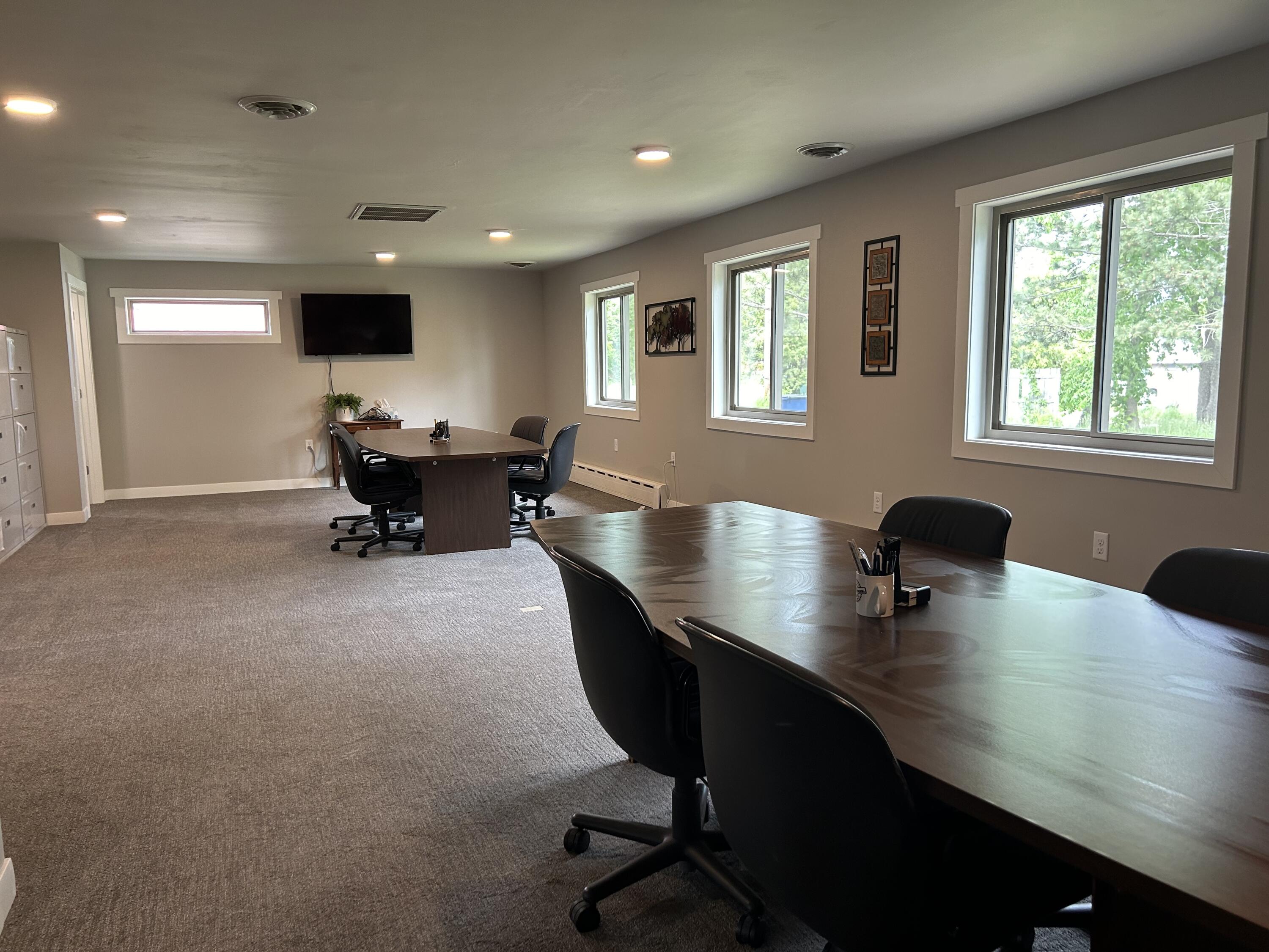 201 1st St E Property Photo 14