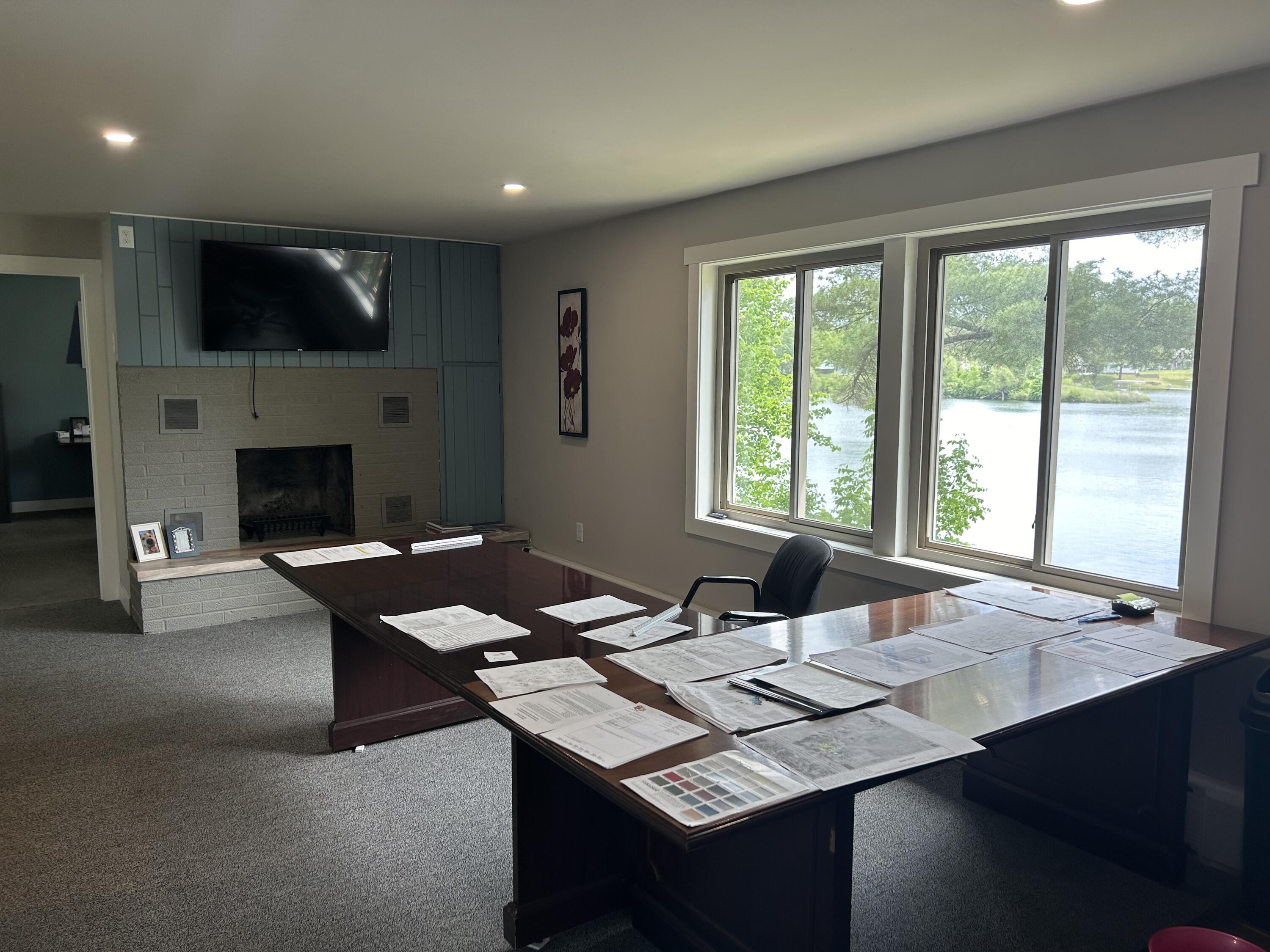 201 1st St E Property Photo 20