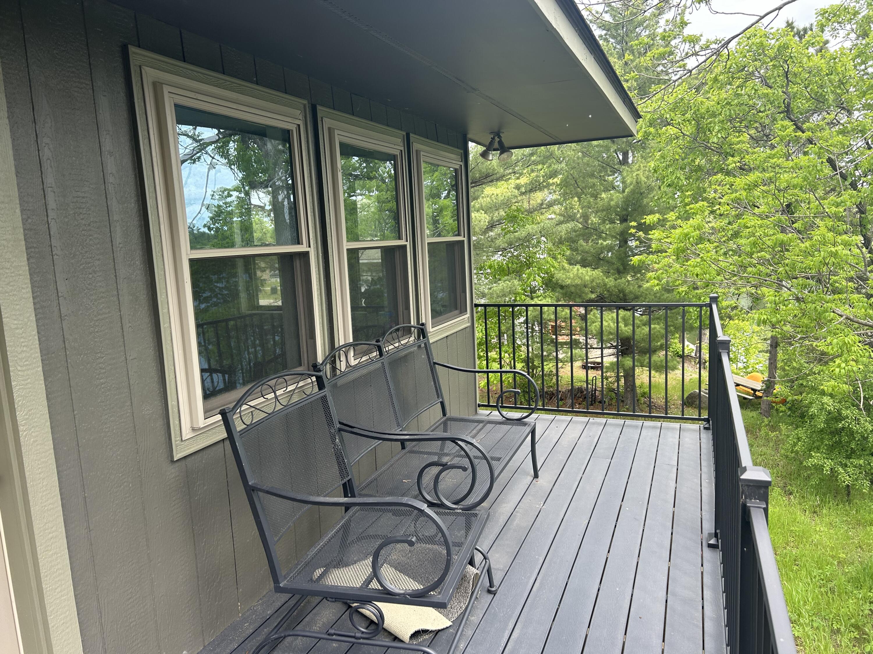 201 1st St E Property Photo 40