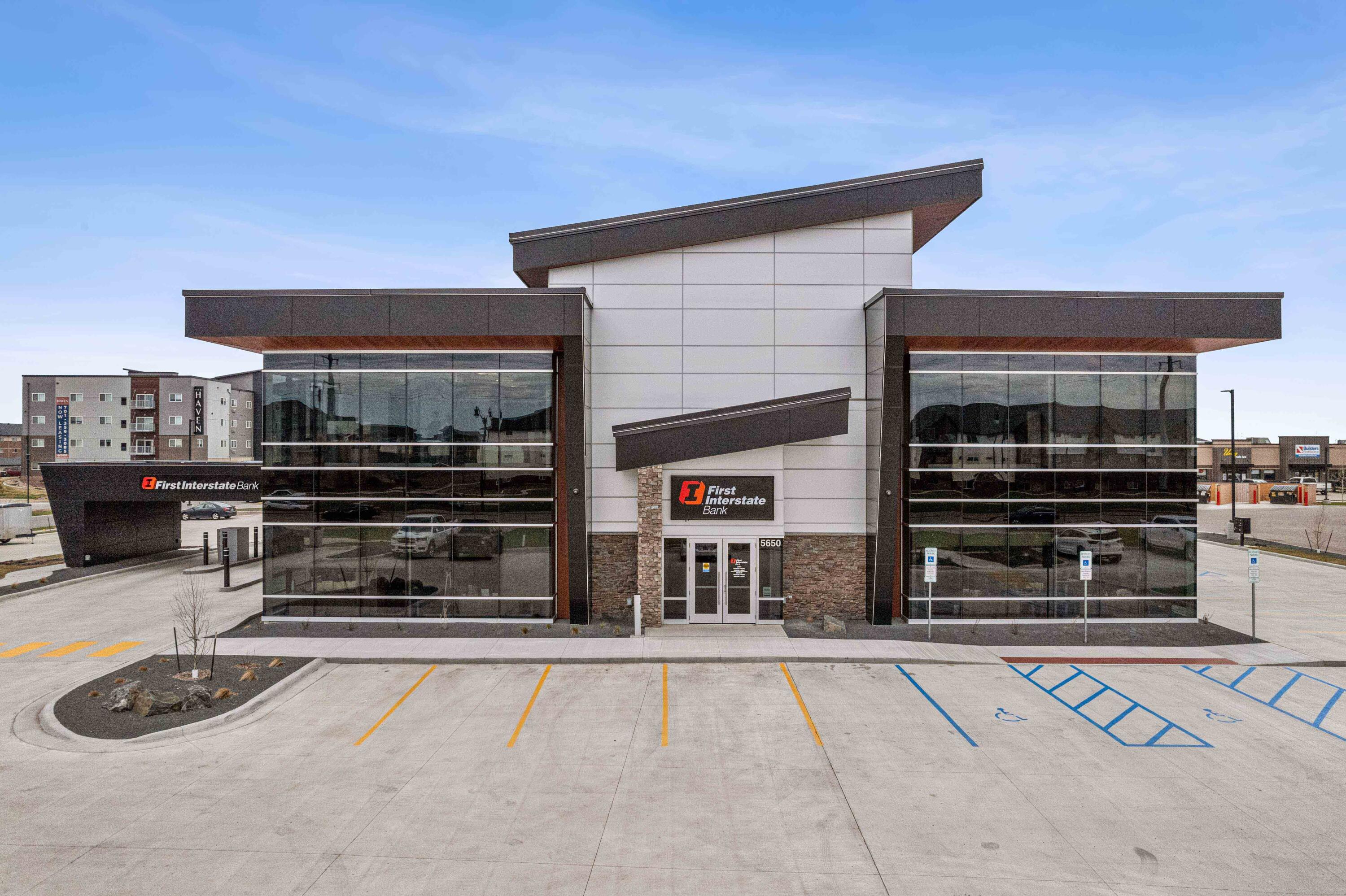 5650 34th Avenue S Property Photo 3