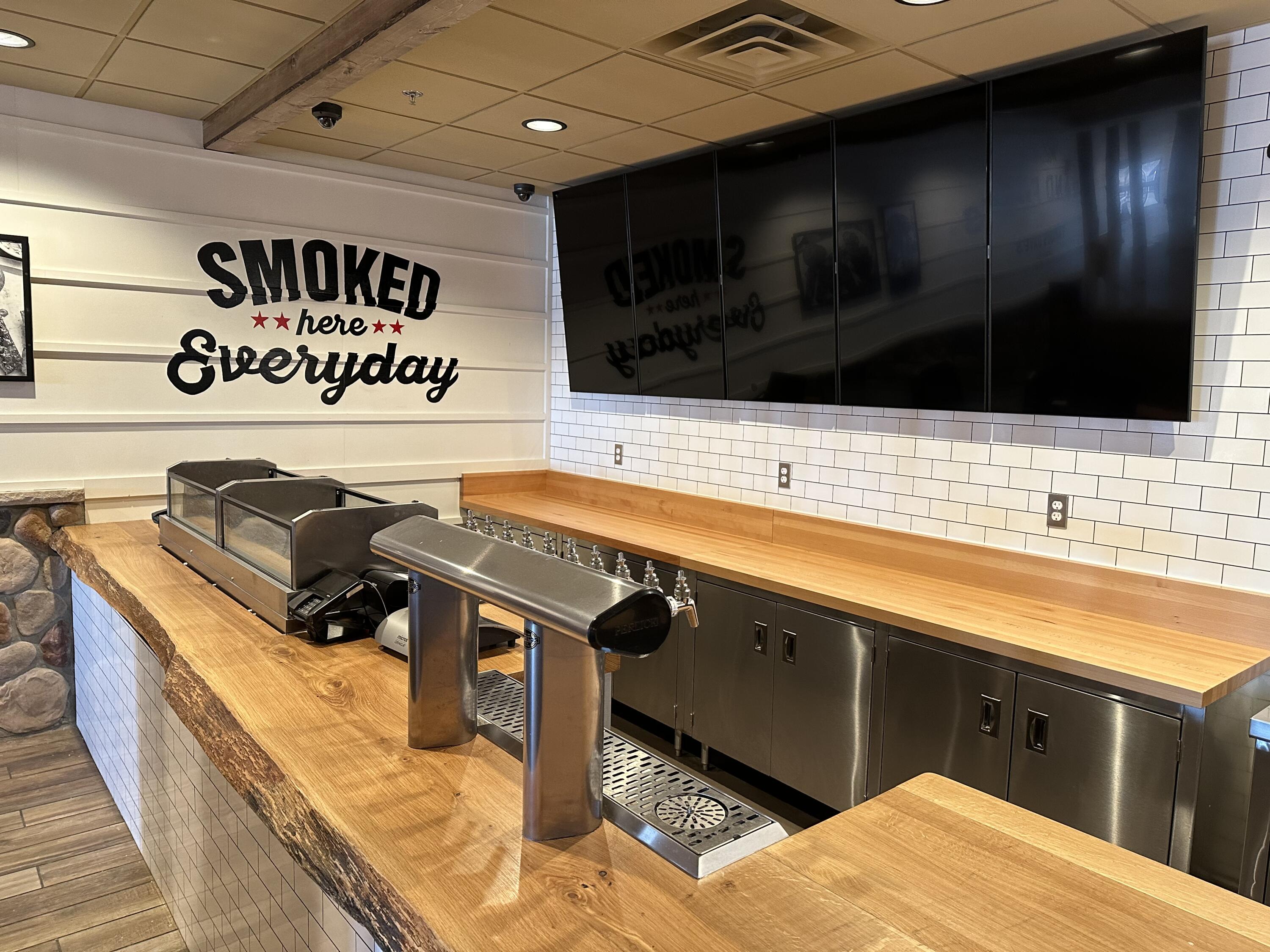 1970 S Columbia Rd Property Photo 7