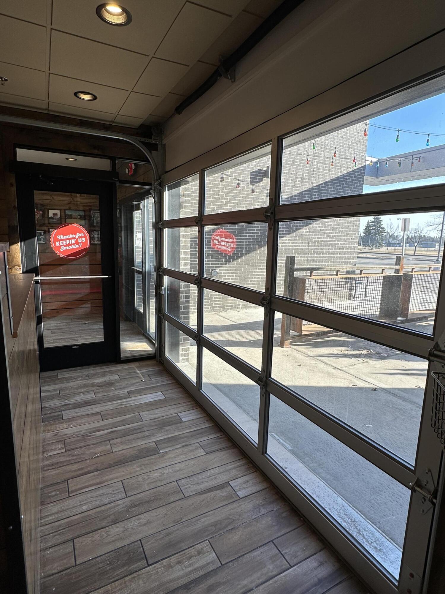 1970 S Columbia Rd Property Photo 9