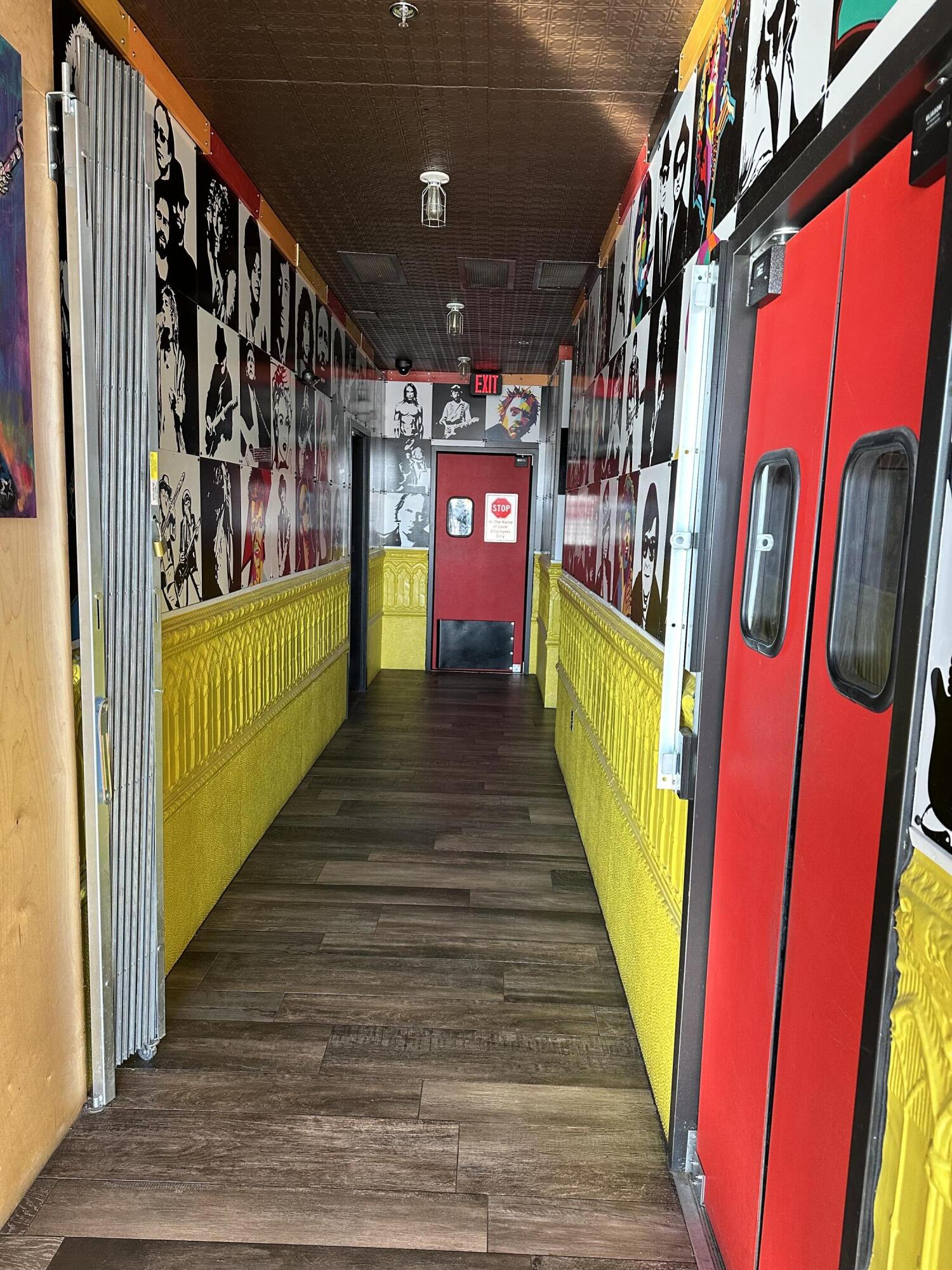 1970 S Columbia Rd Property Photo 12