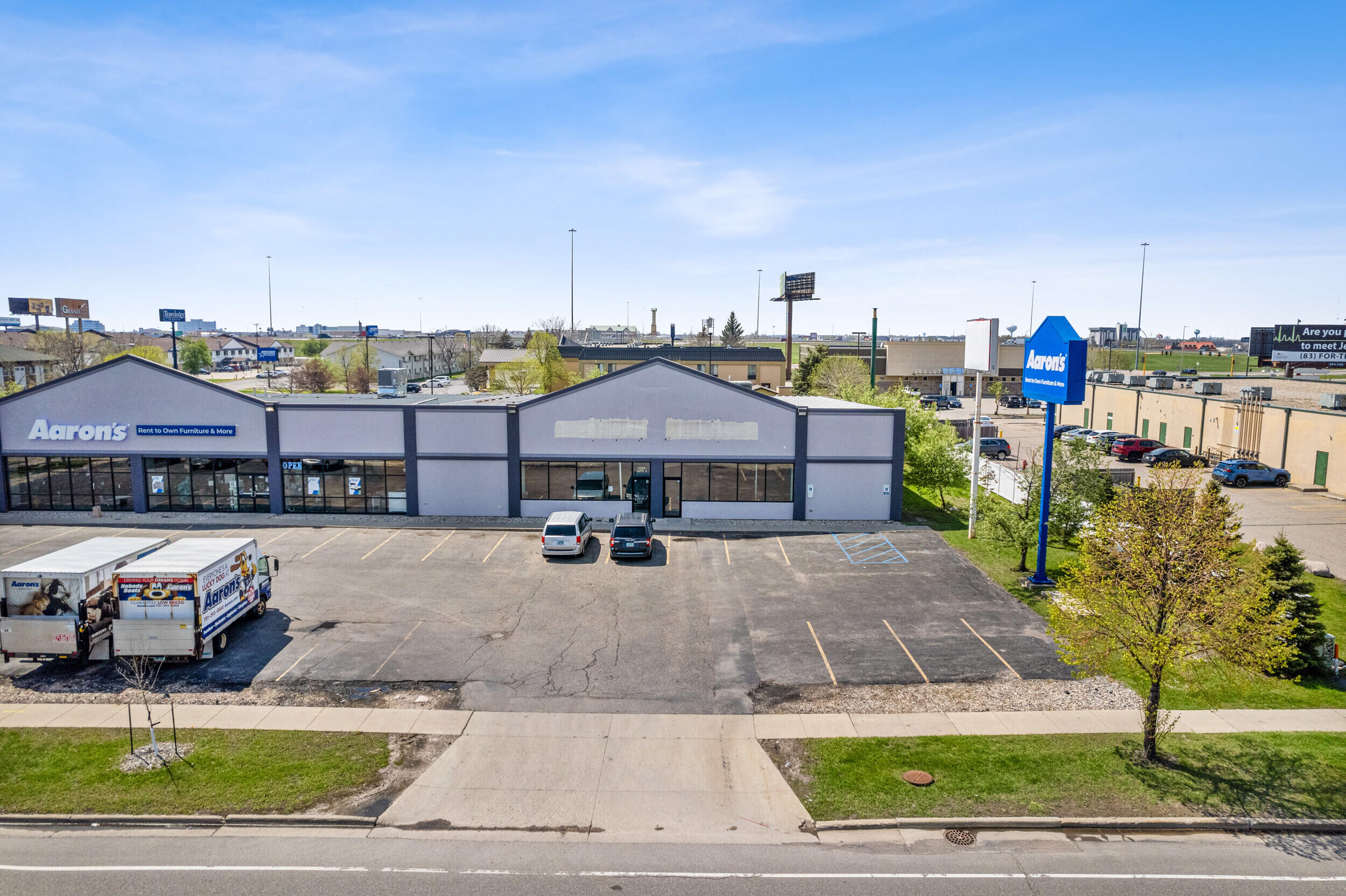 1339 34th Street S Property Photo 2