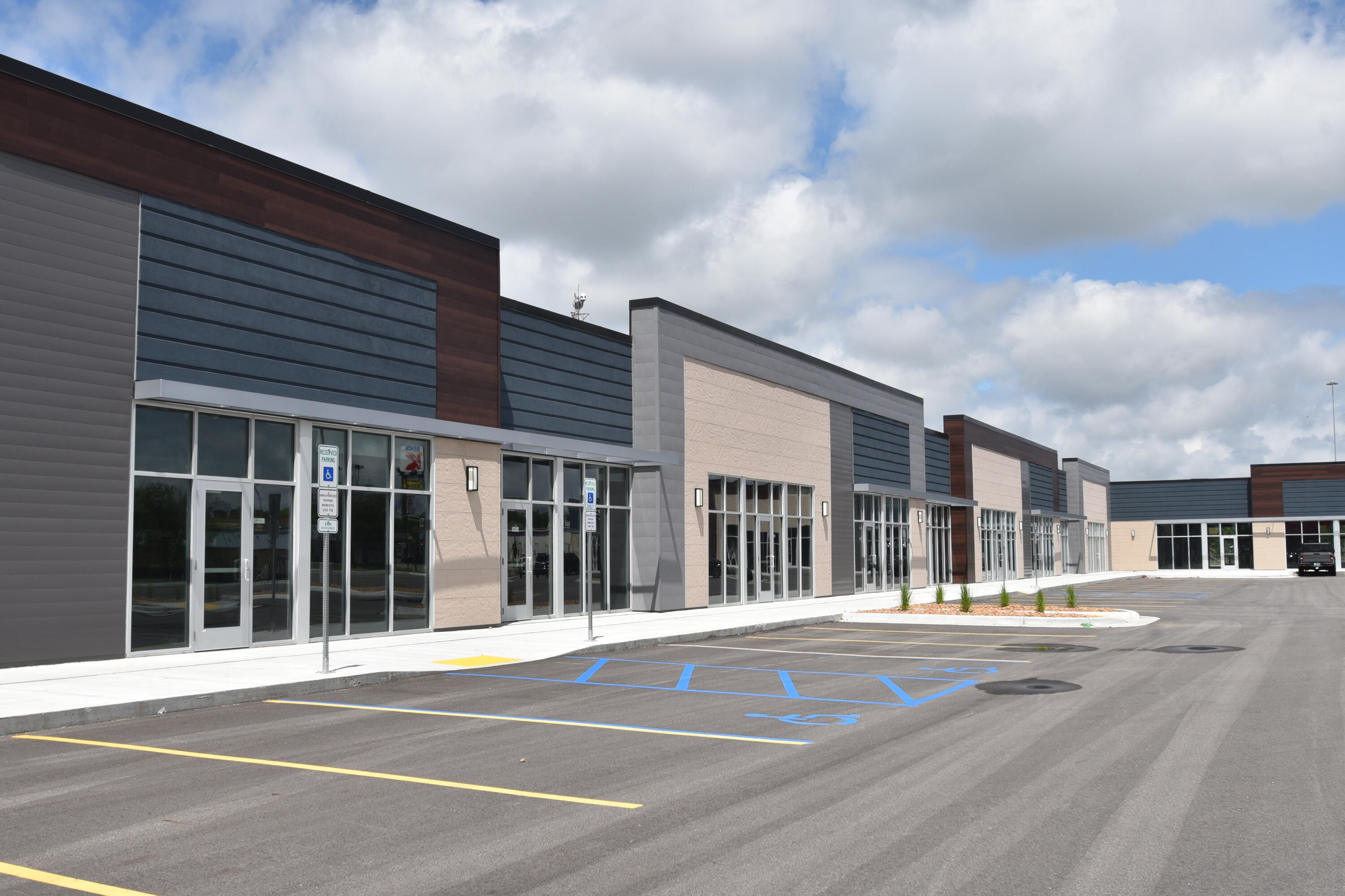 2301 University Drive Property Photo 2