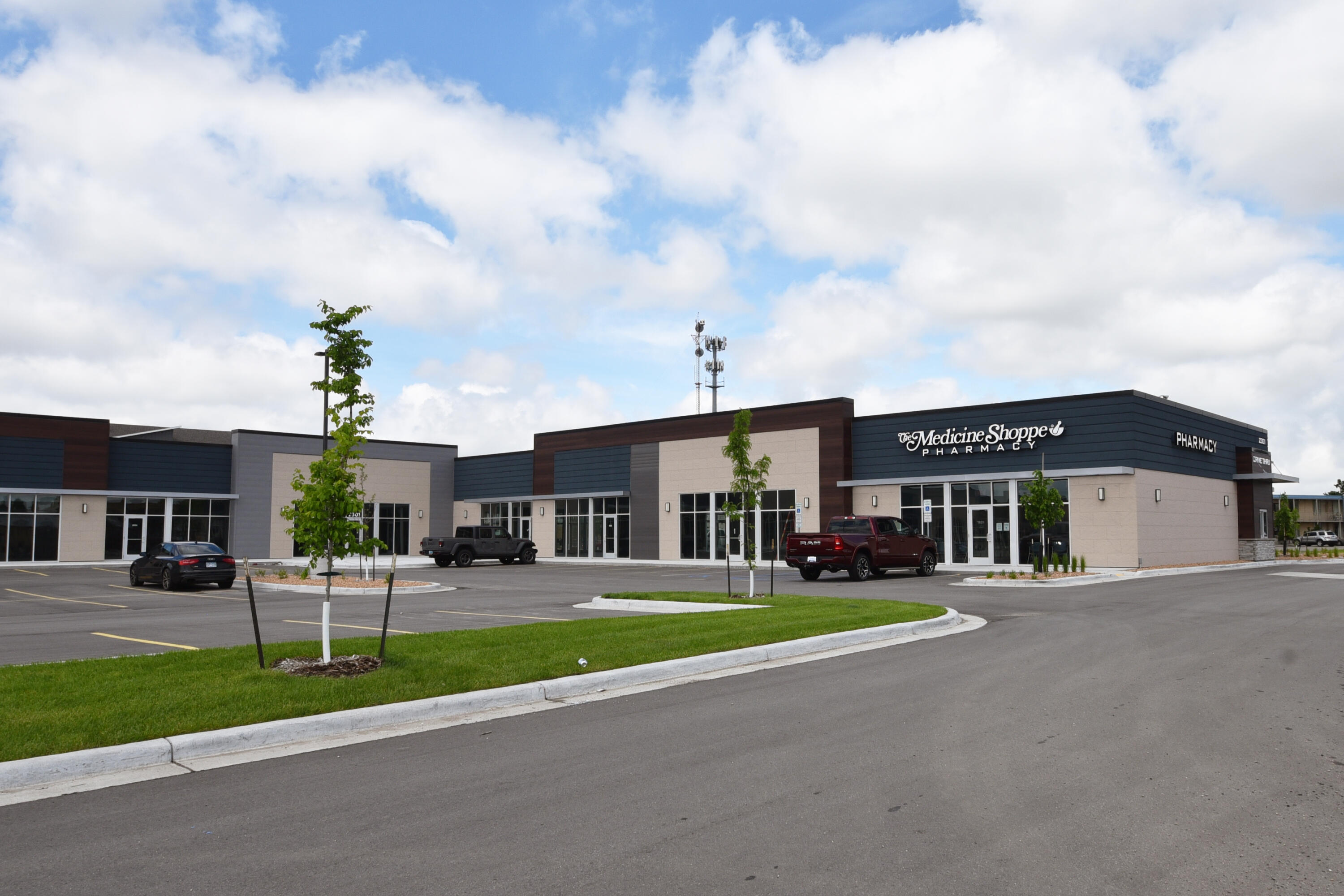 2301 University Drive Property Photo 3