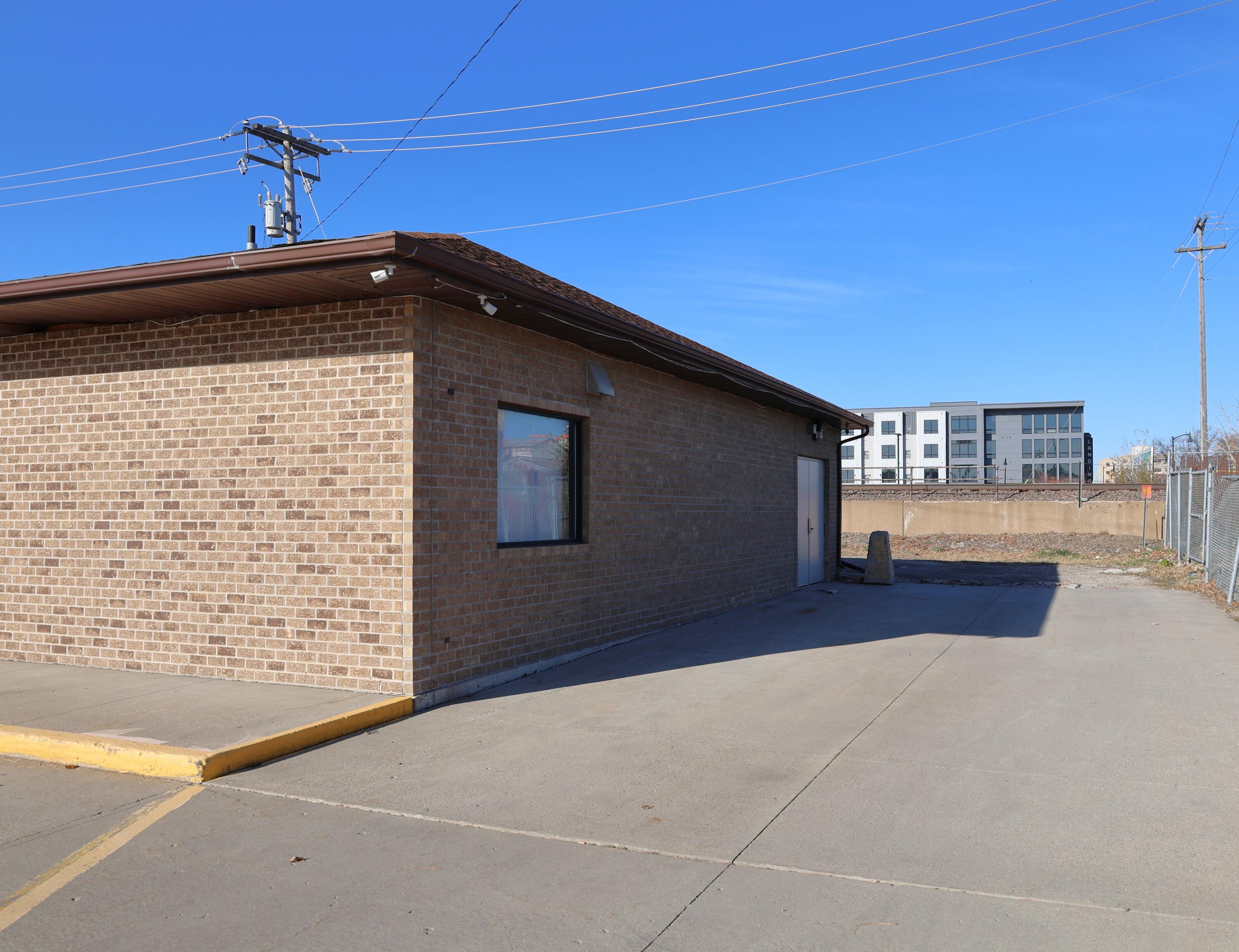 1015 Main Avenue Property Photo 5