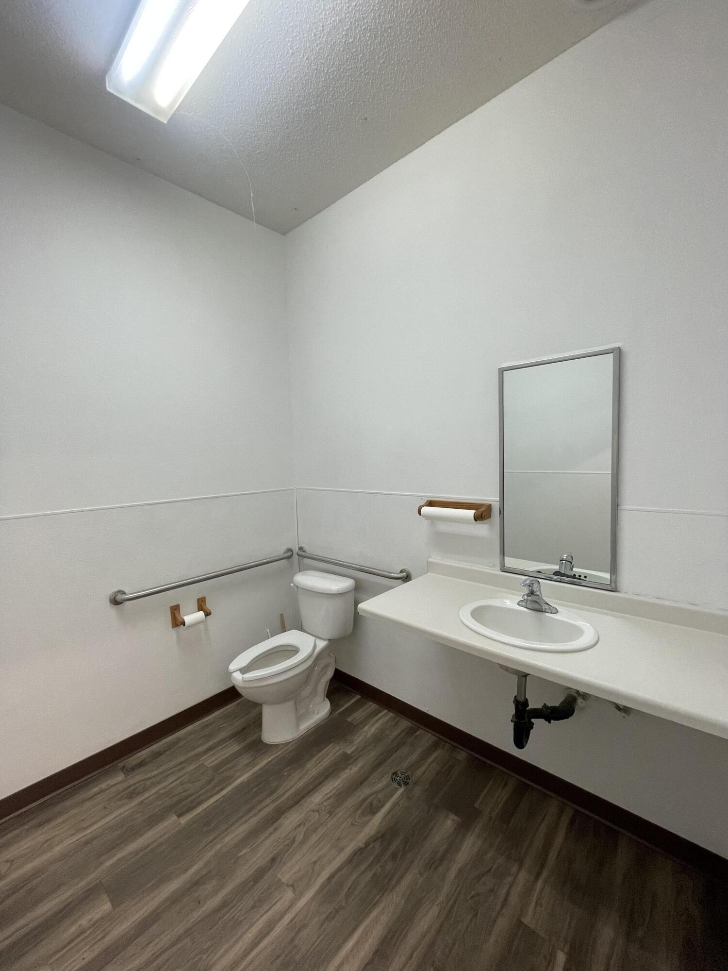 1015 Main Avenue Property Photo 18