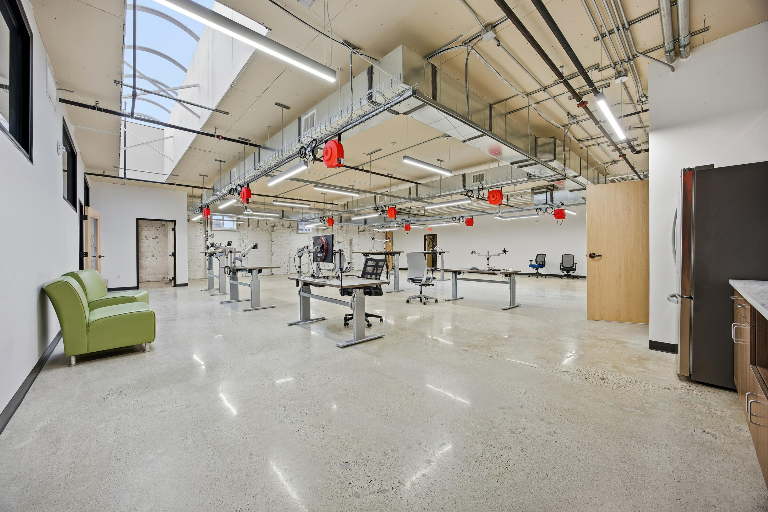 118 Broadway N Property Photo 8