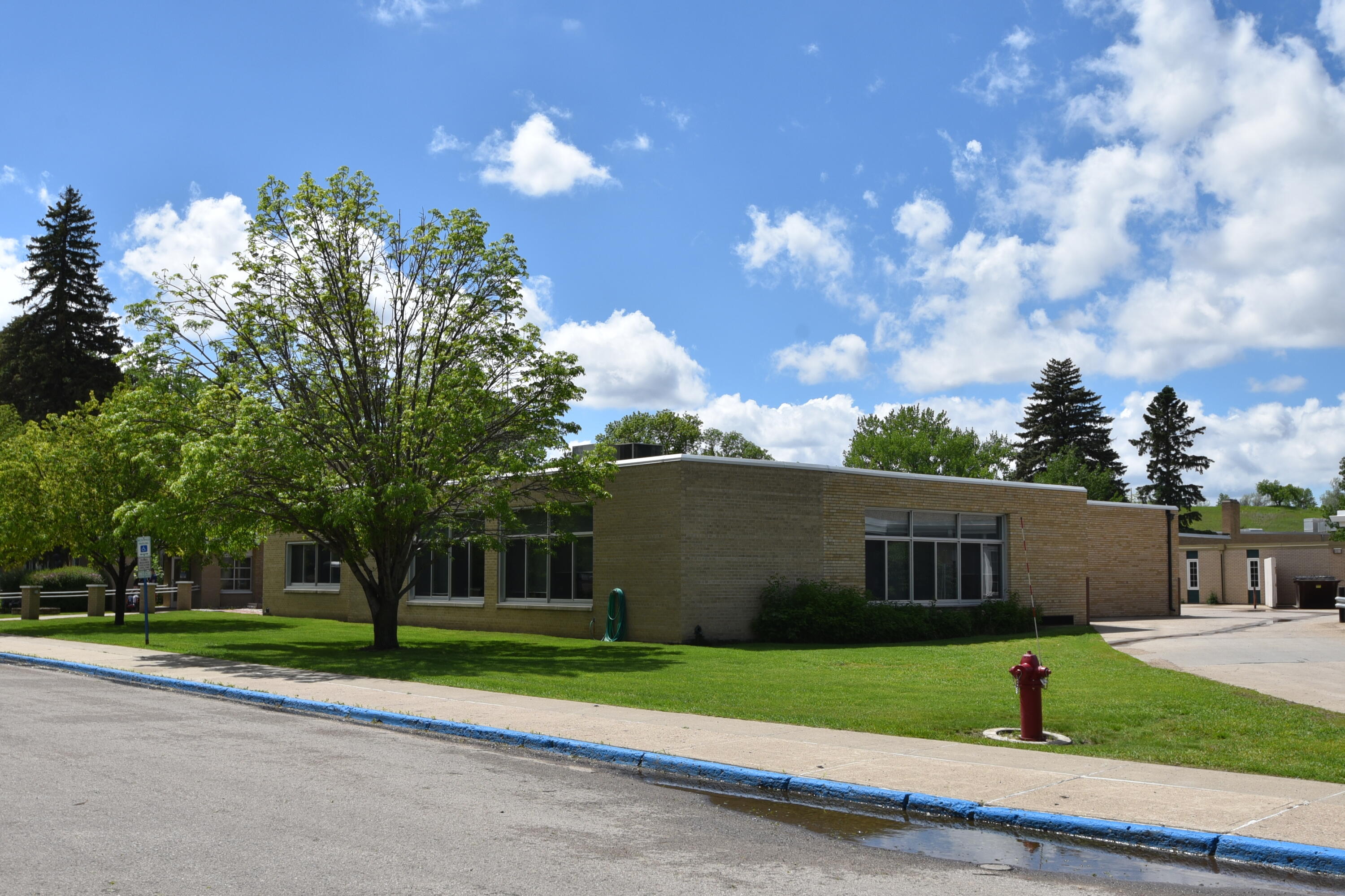 701 3rd St Nw Property Photo 5