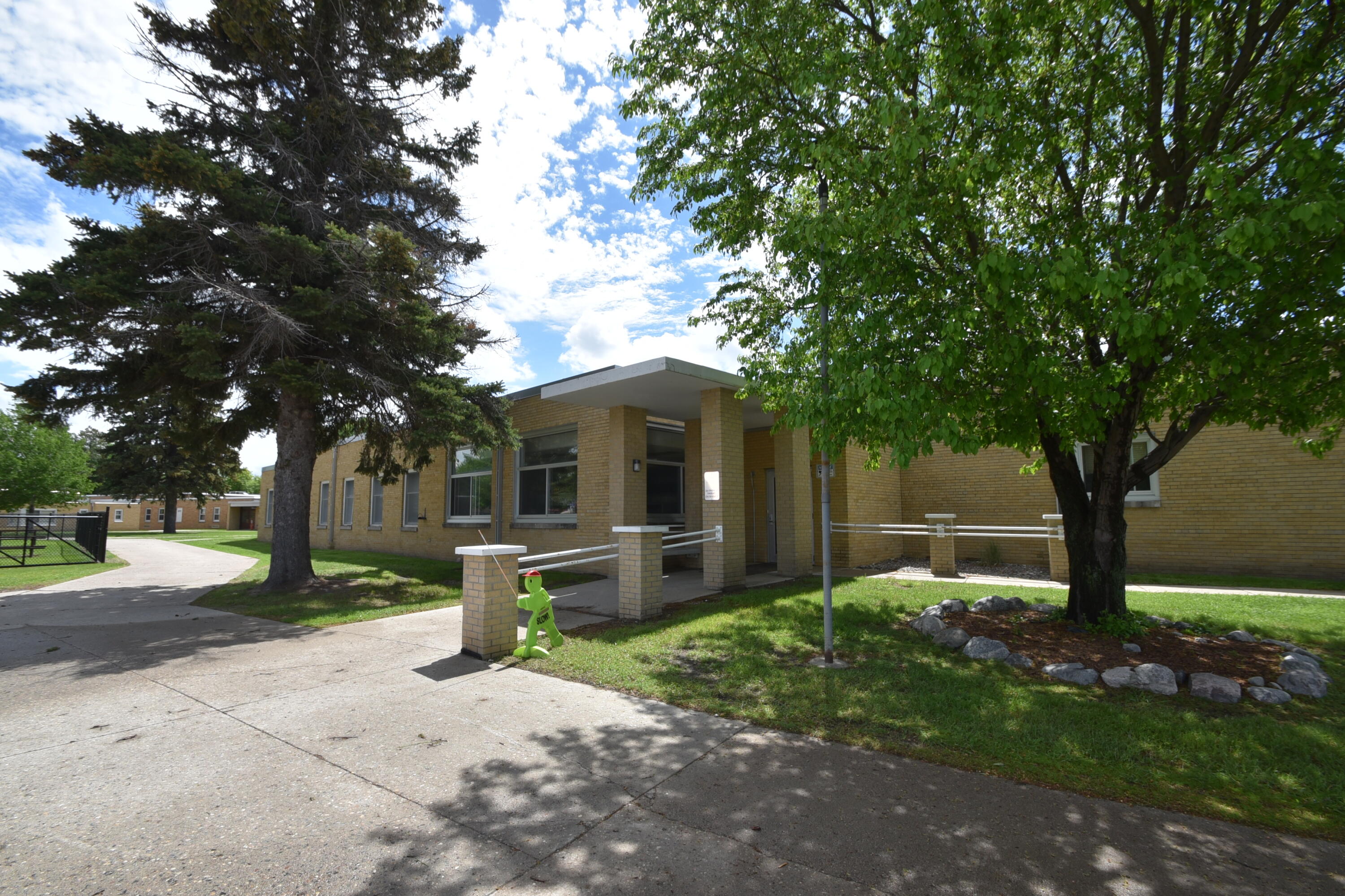 701 3rd St Nw Property Photo 9