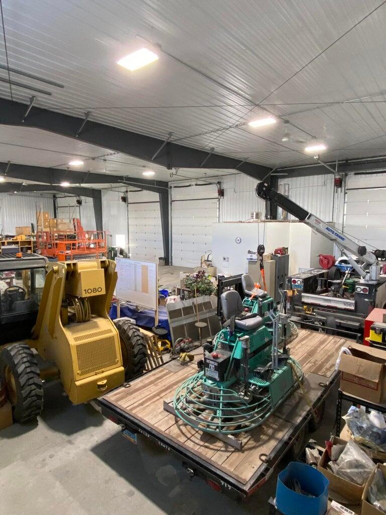 2520 Main Avenue W Property Photo 4