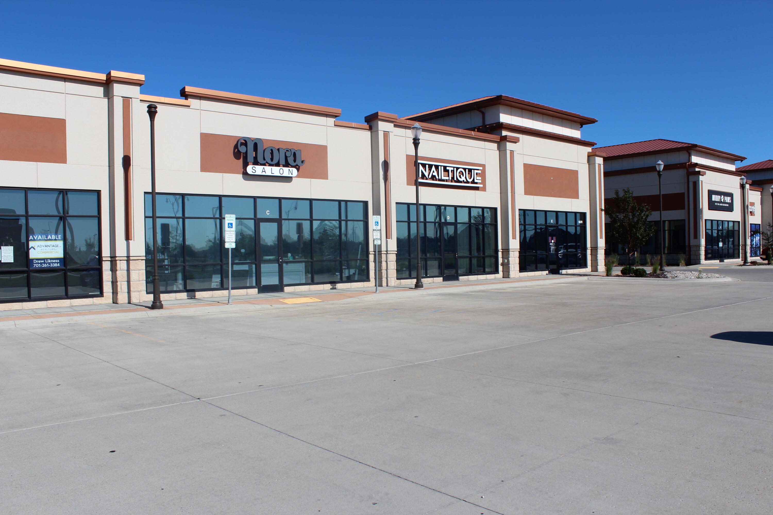 5670 38th Avenue S Property Photo 1