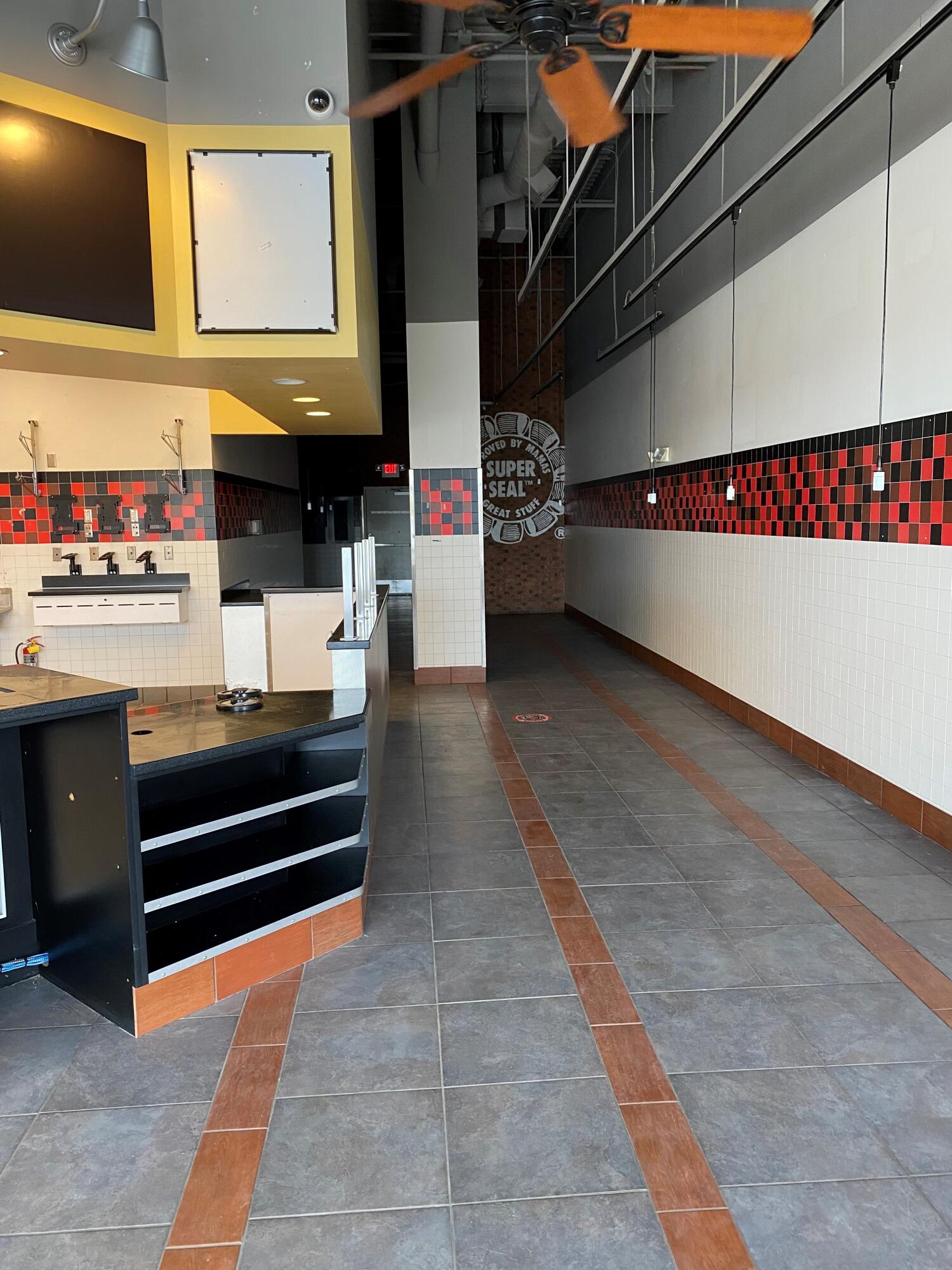 2511 Kirsten Lane S Property Photo 3