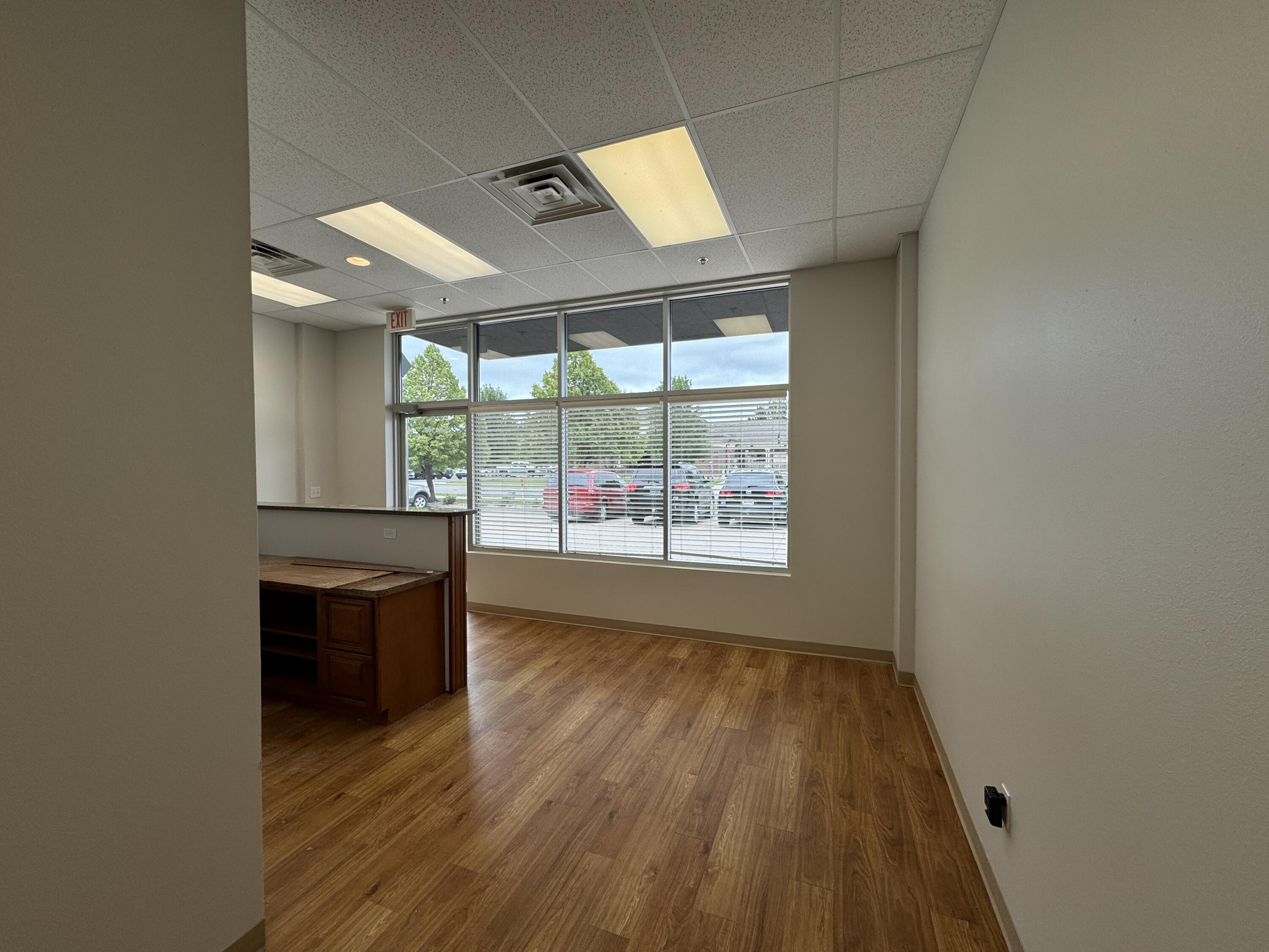 2511 Kirsten Lane S Property Photo 11