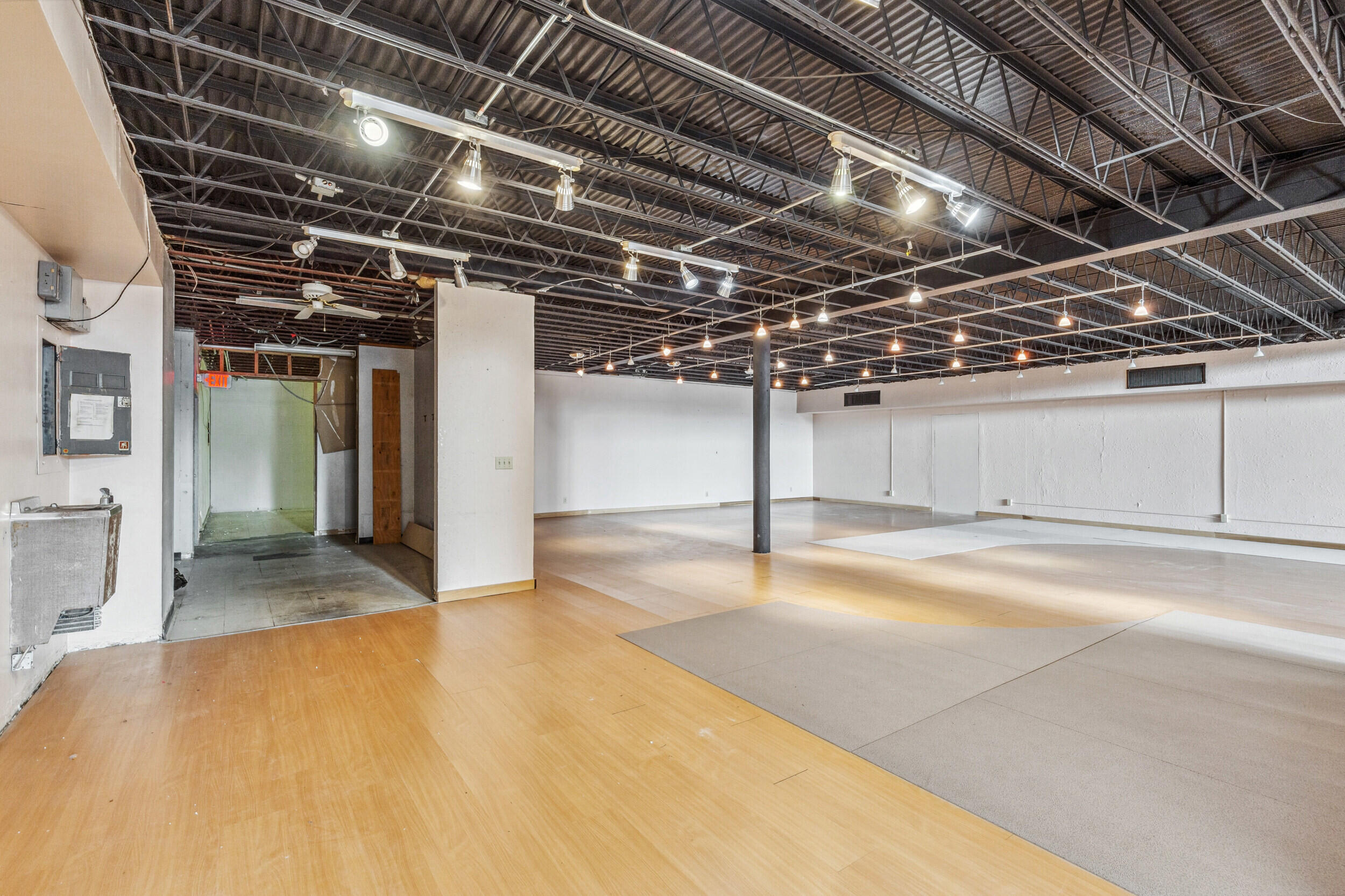 110 Broadway N Property Photo 4