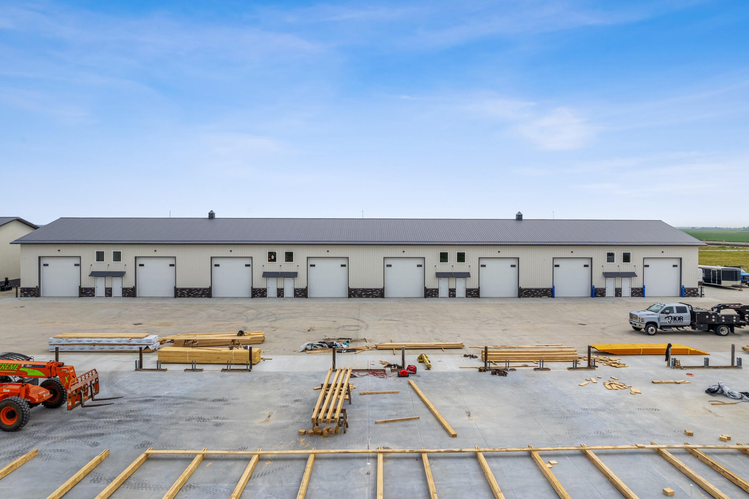 9827 Industrial Drive Property Photo 2