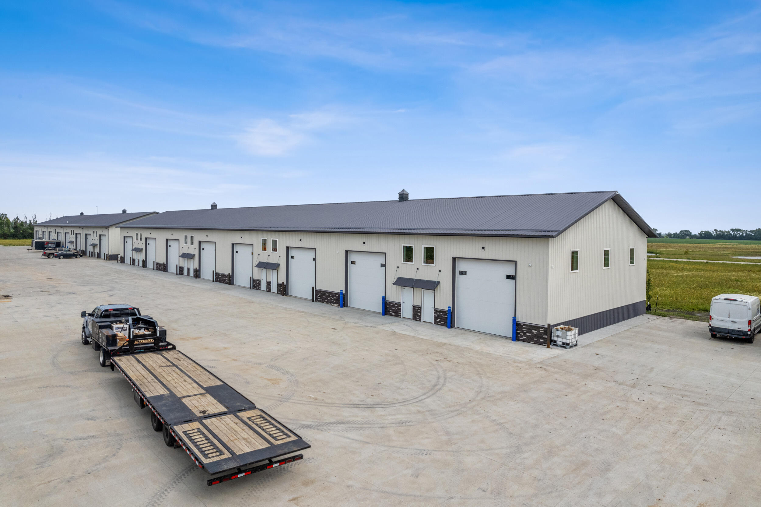 9827 Industrial Drive Property Photo 3