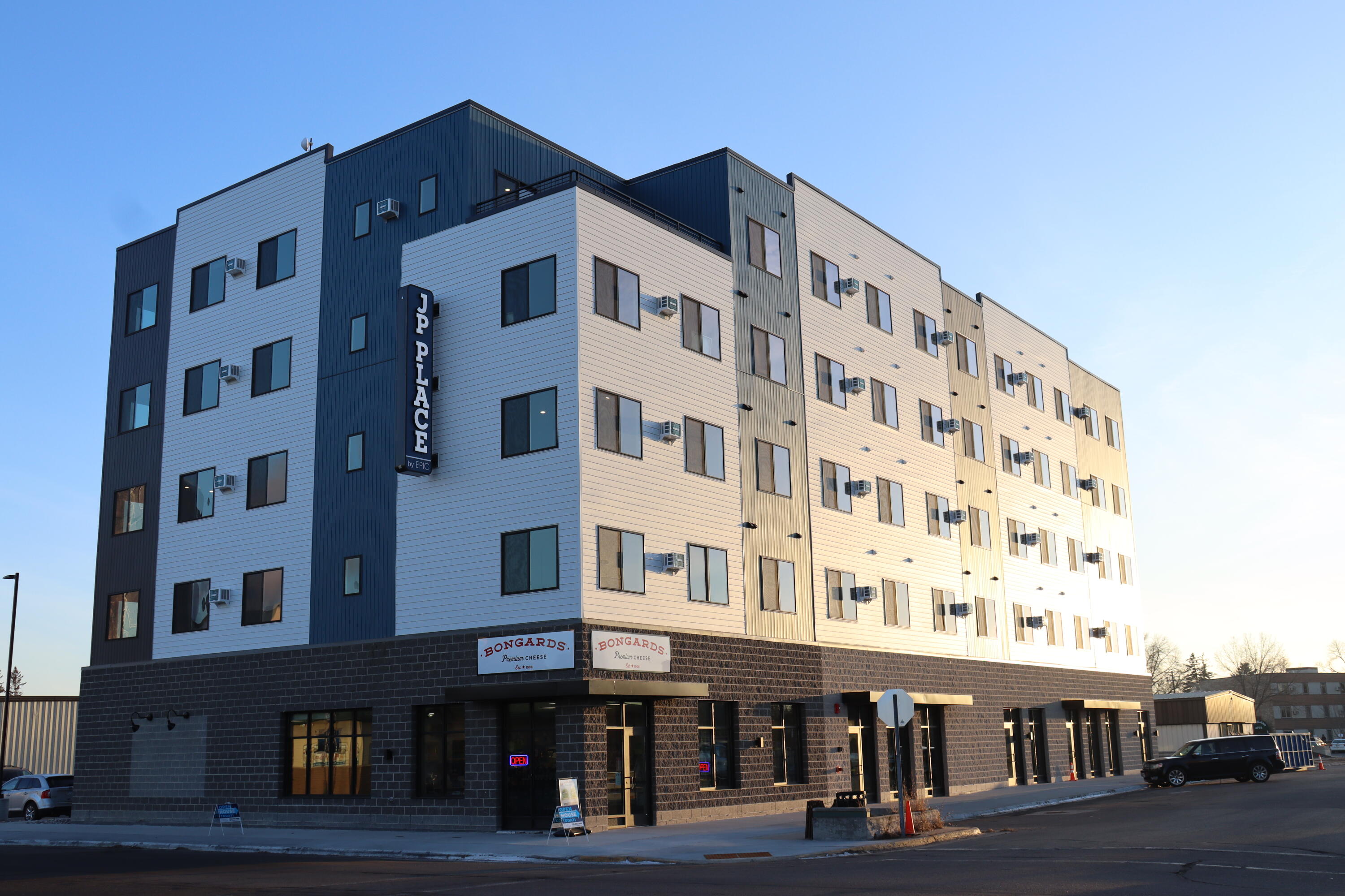 101 2nd Avenue Se Property Photo 1