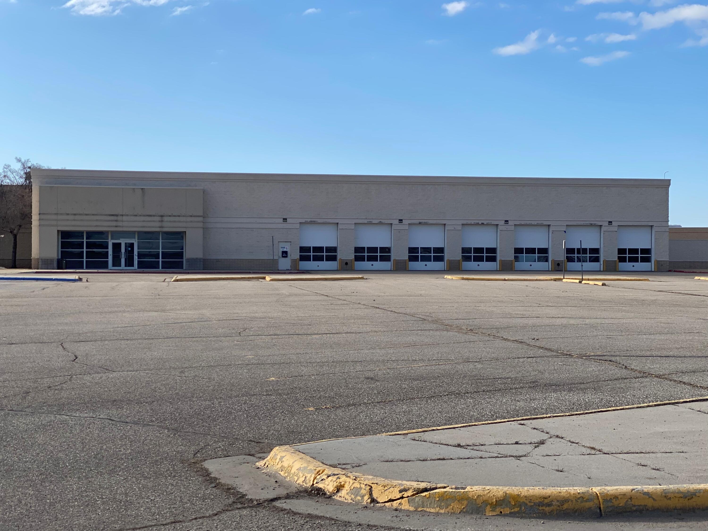 2800 S Columbia Rd Property Photo 7