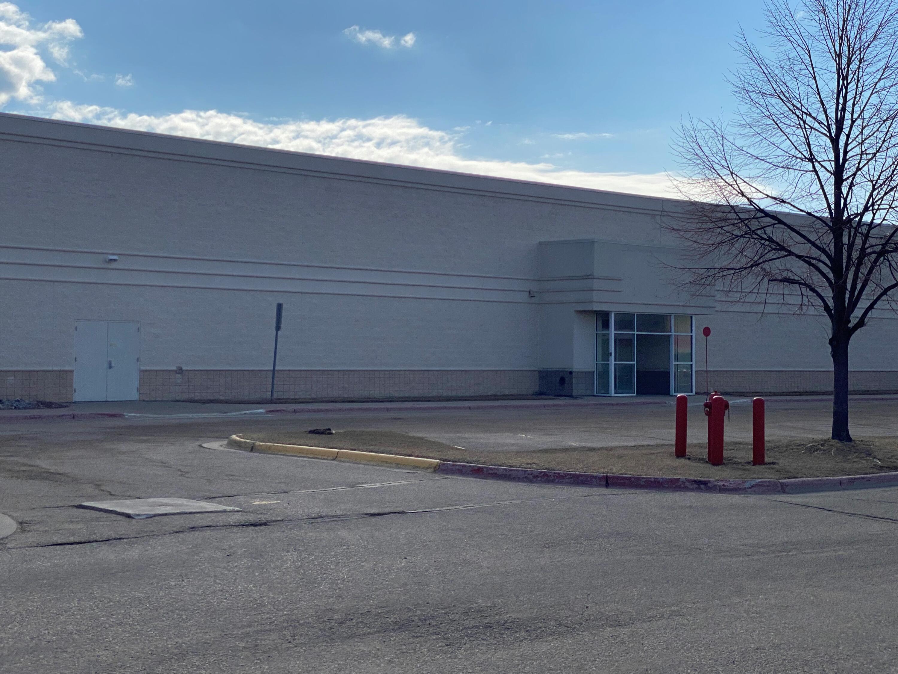 2800 S Columbia Rd Property Photo 8