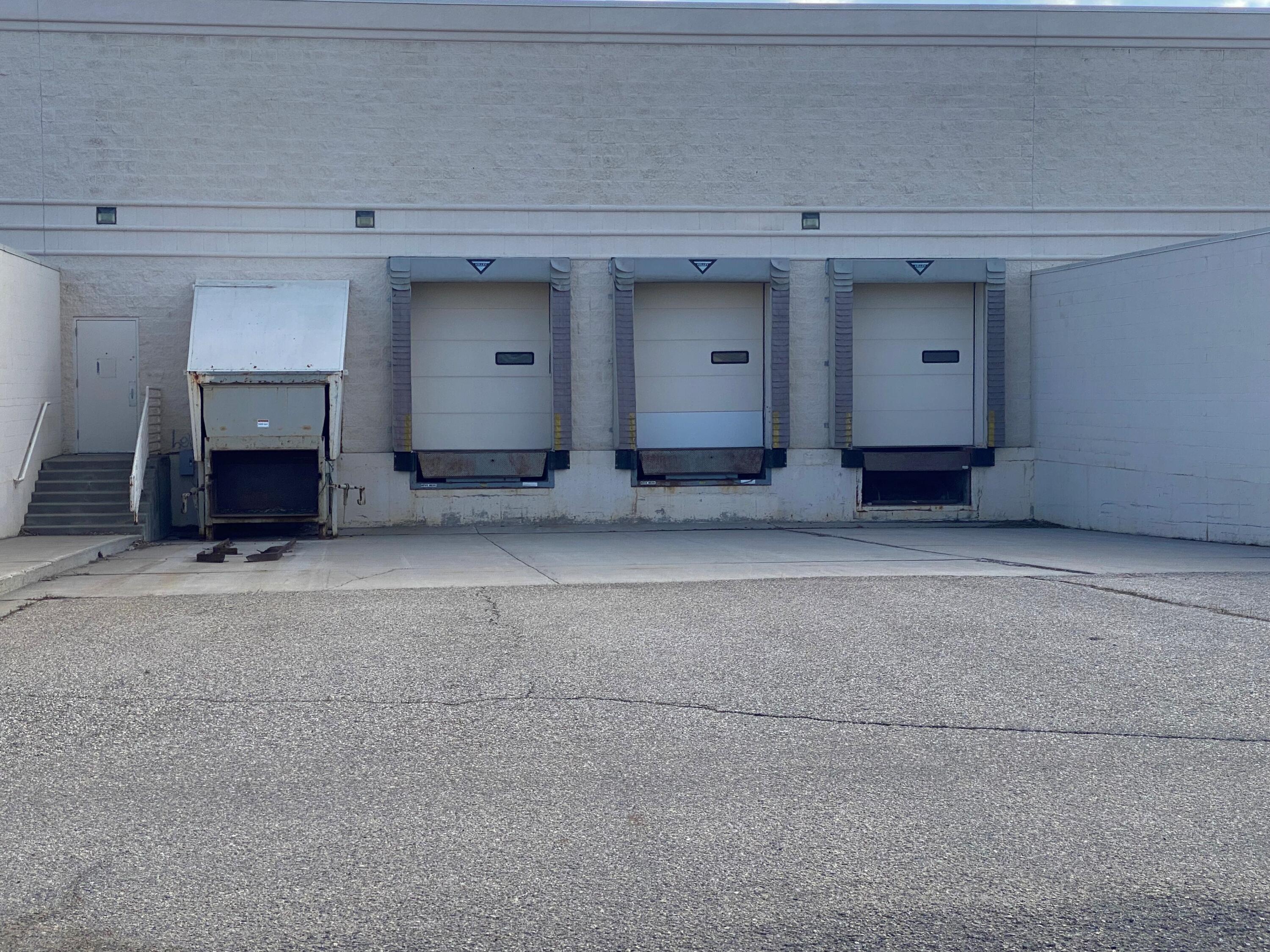 2800 S Columbia Rd Property Photo 9