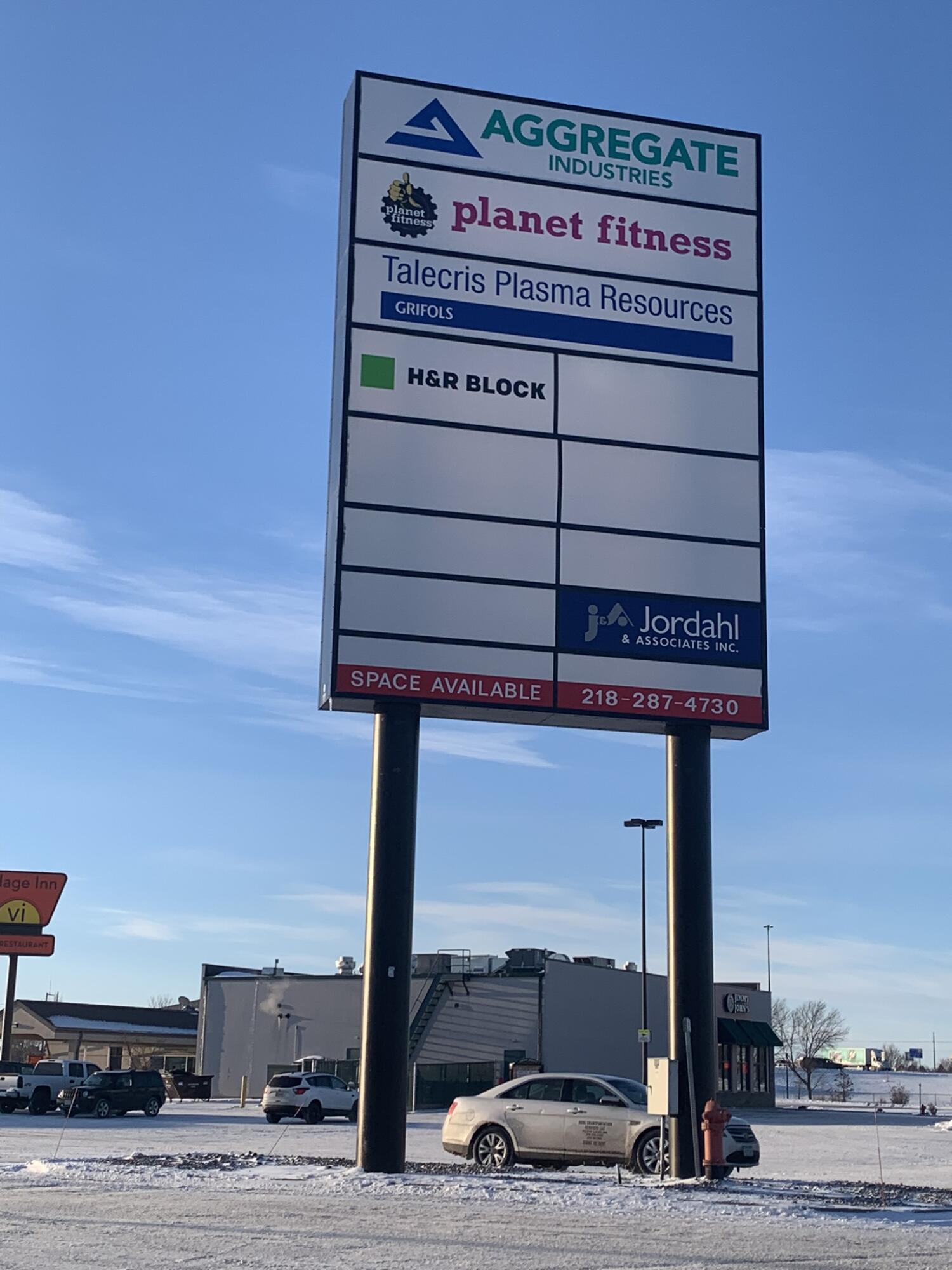 800 Holiday Drive Property Photo 2