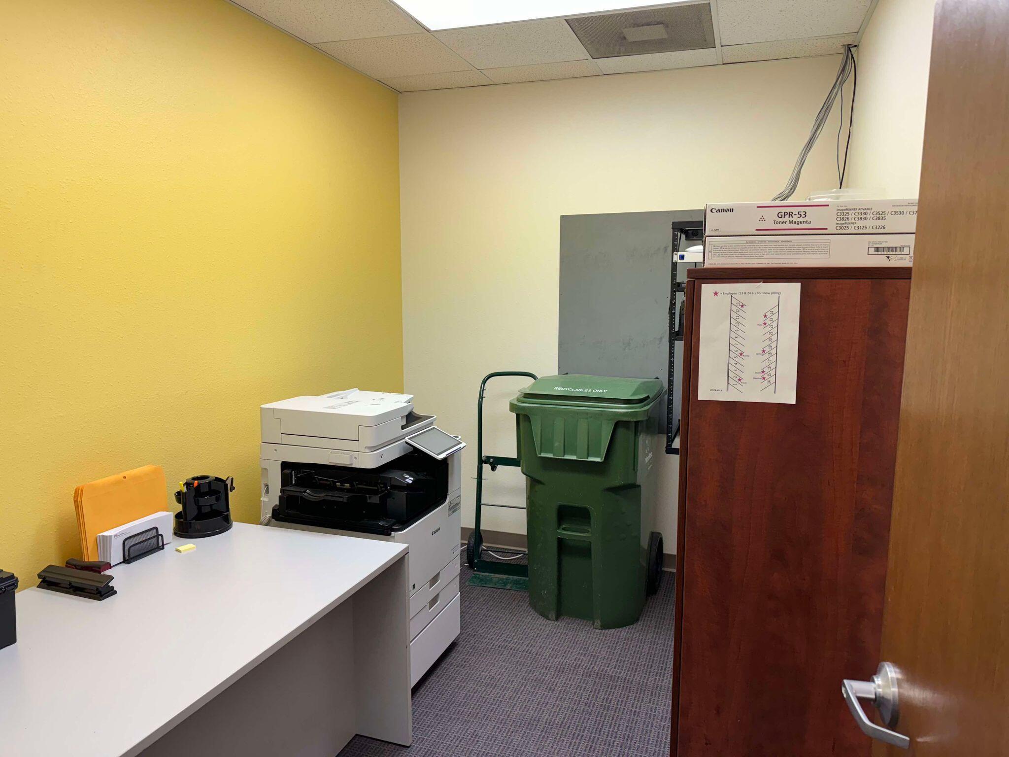 121 Roberts Street N Property Photo 8