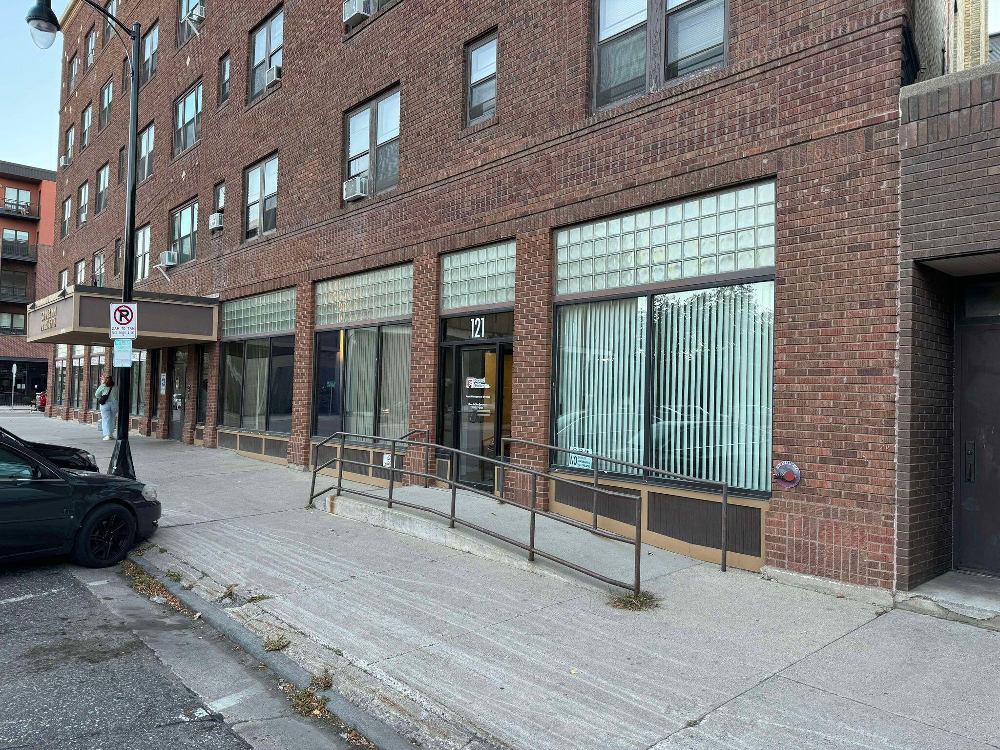 121 Roberts Street N Property Photo 9