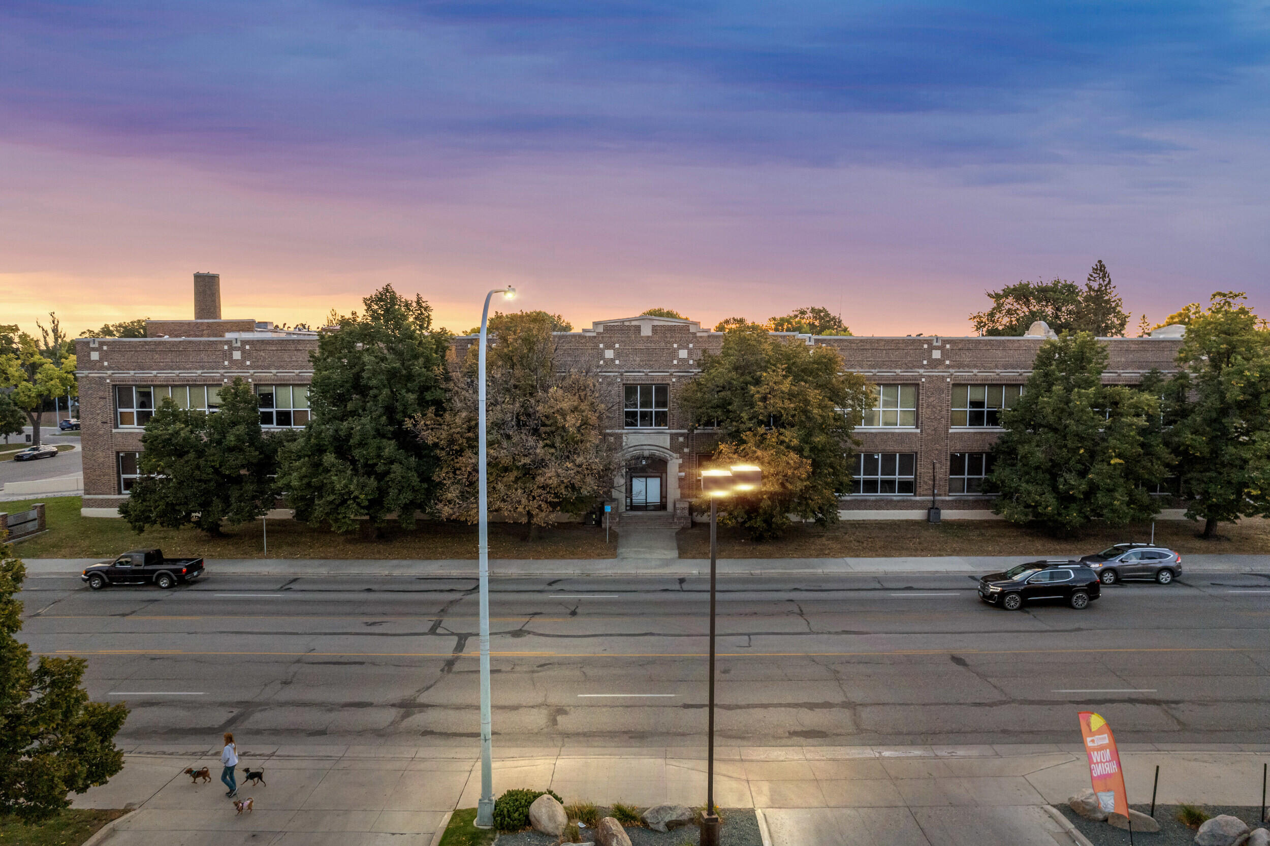 810 4th Avenue S Property Photo 2