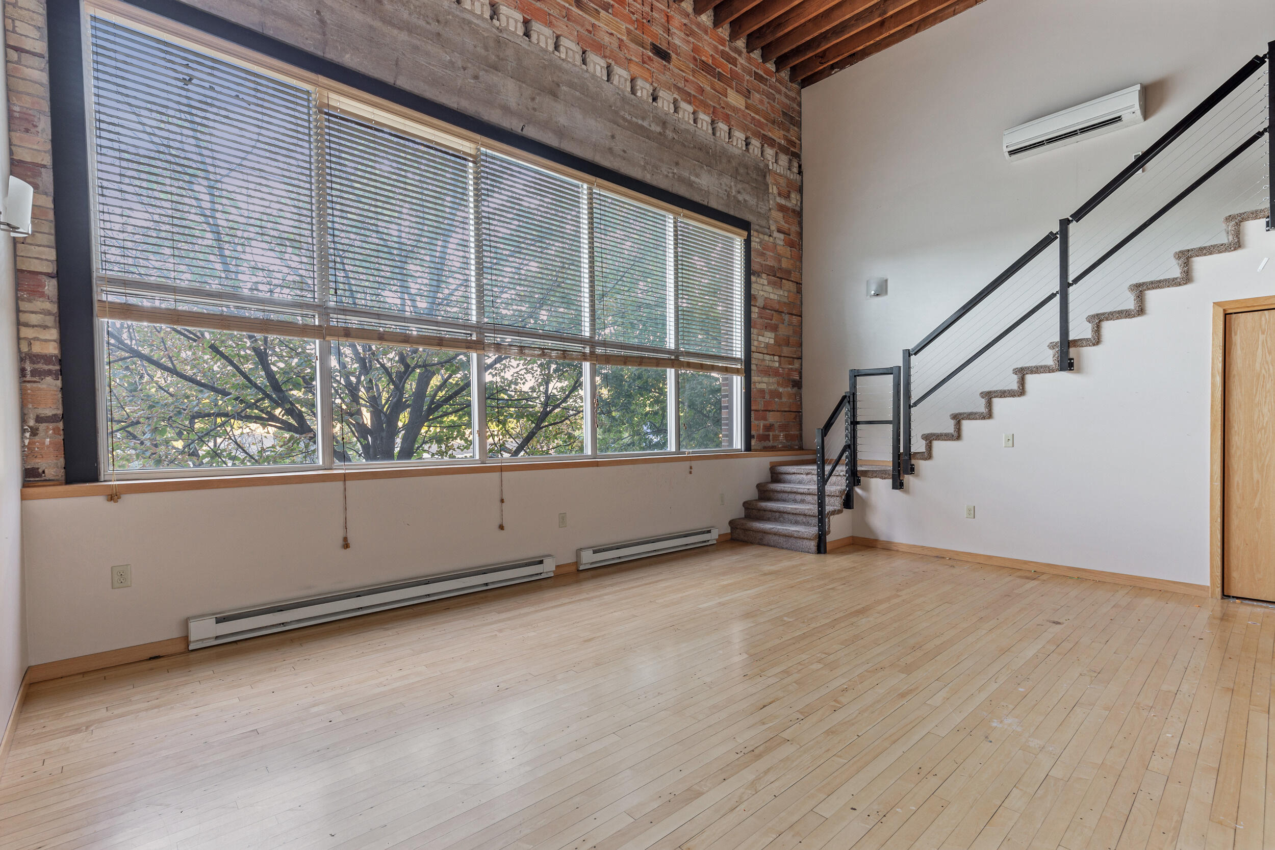 810 4th Avenue S Property Photo 7