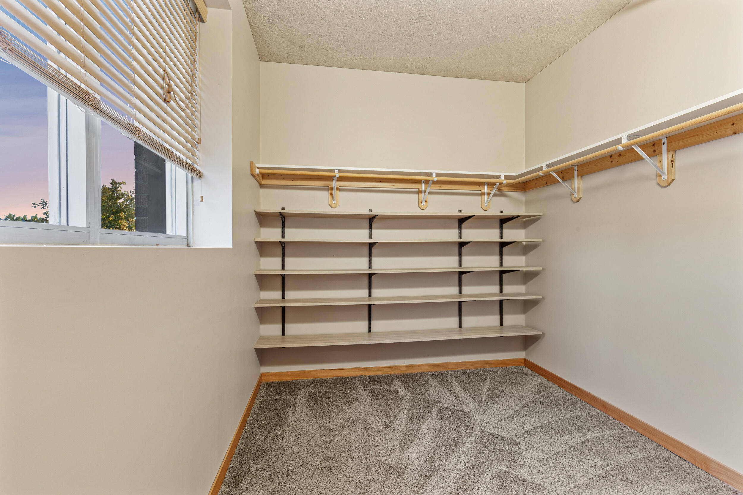 810 4th Avenue S Property Photo 11