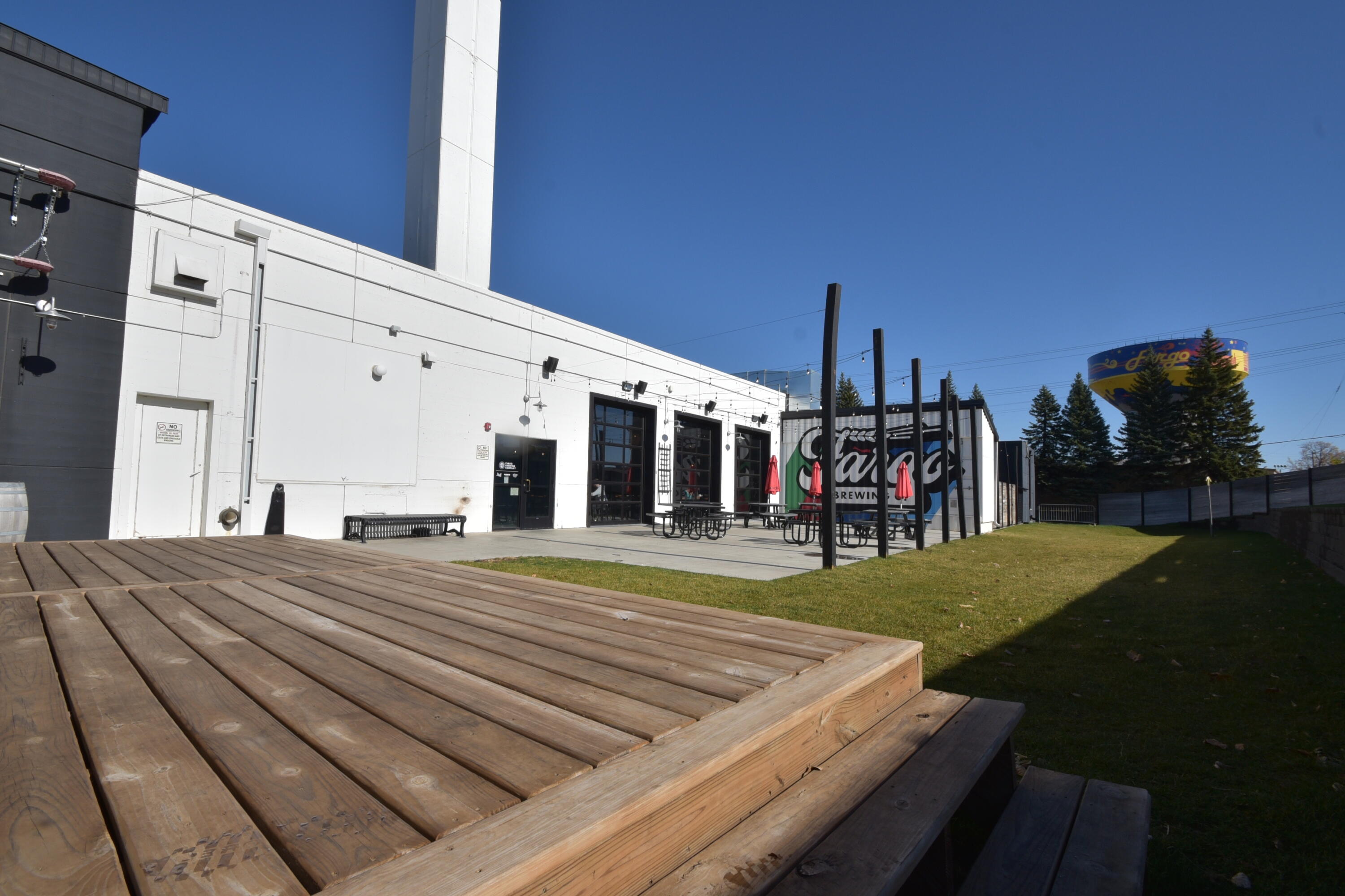 610 University Drive Property Photo 4