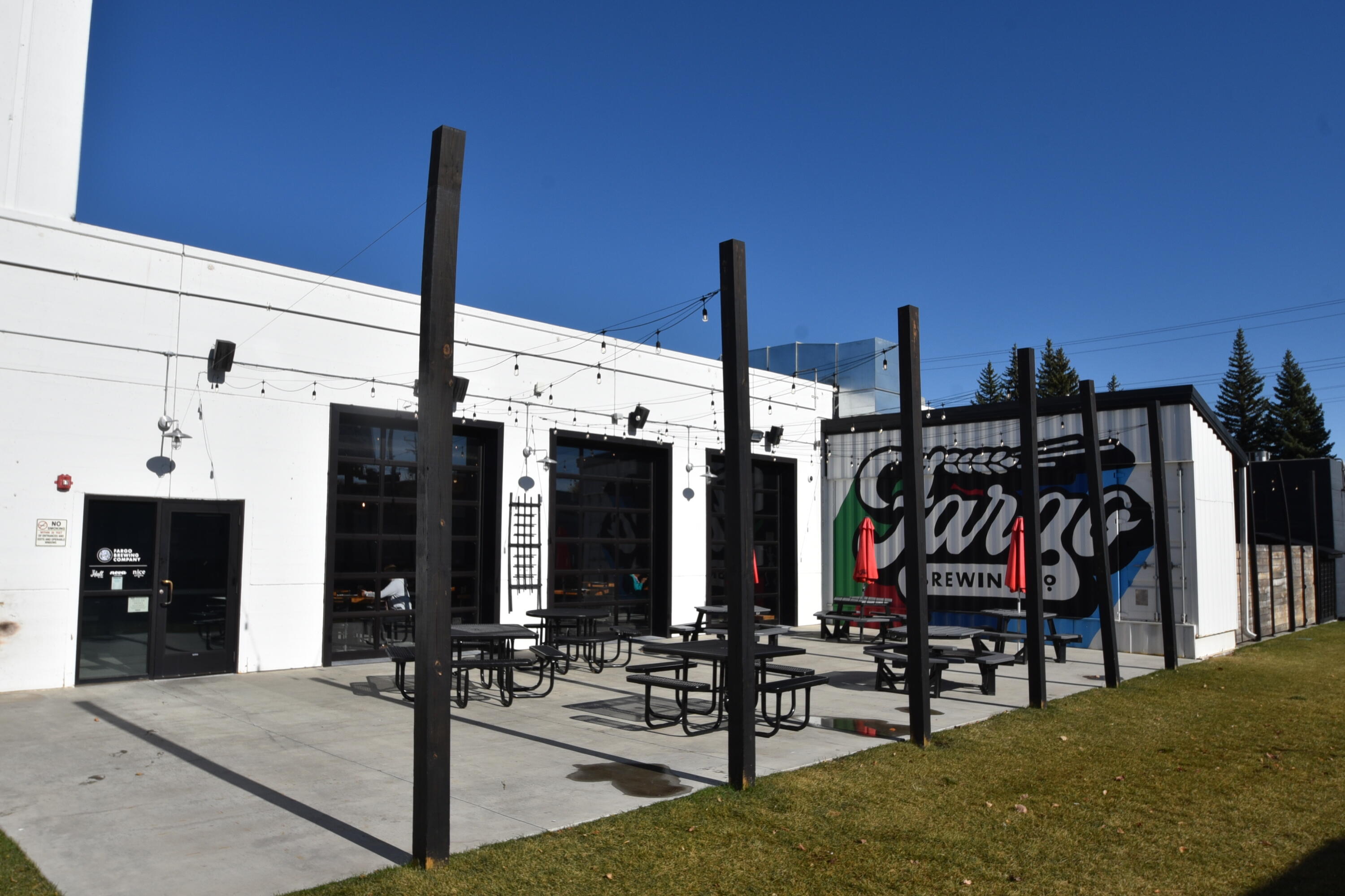 610 University Drive Property Photo 5