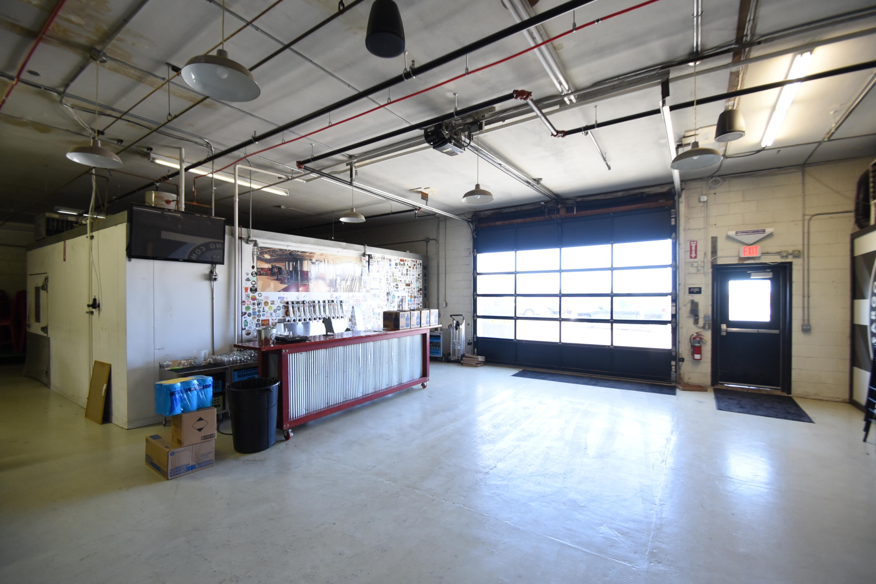 610 University Drive Property Photo 11