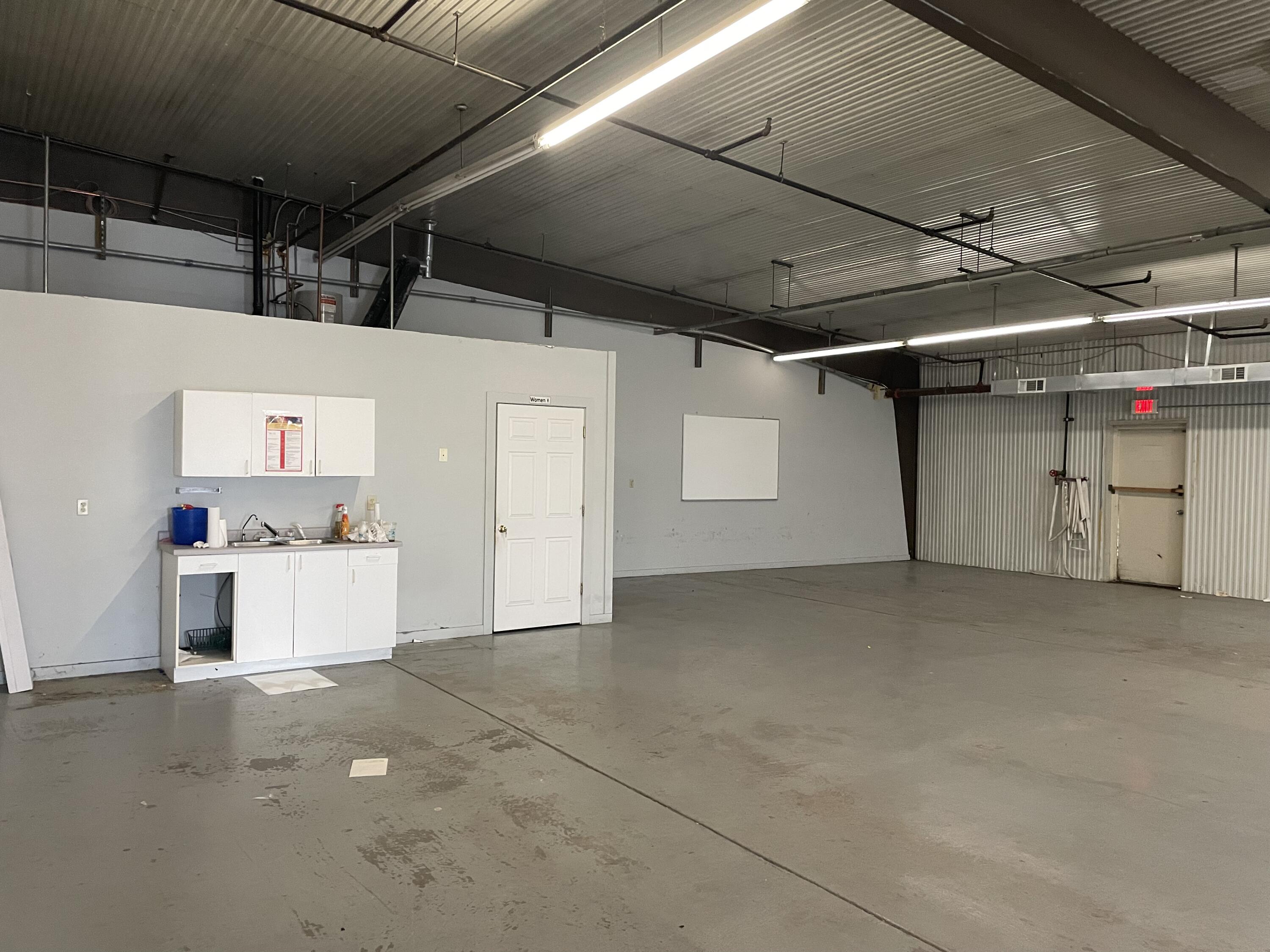 5118 Gateway Dr Property Photo 7