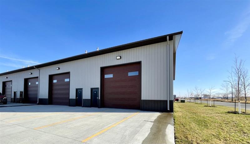 422 29th Court Nw Property Photo 2