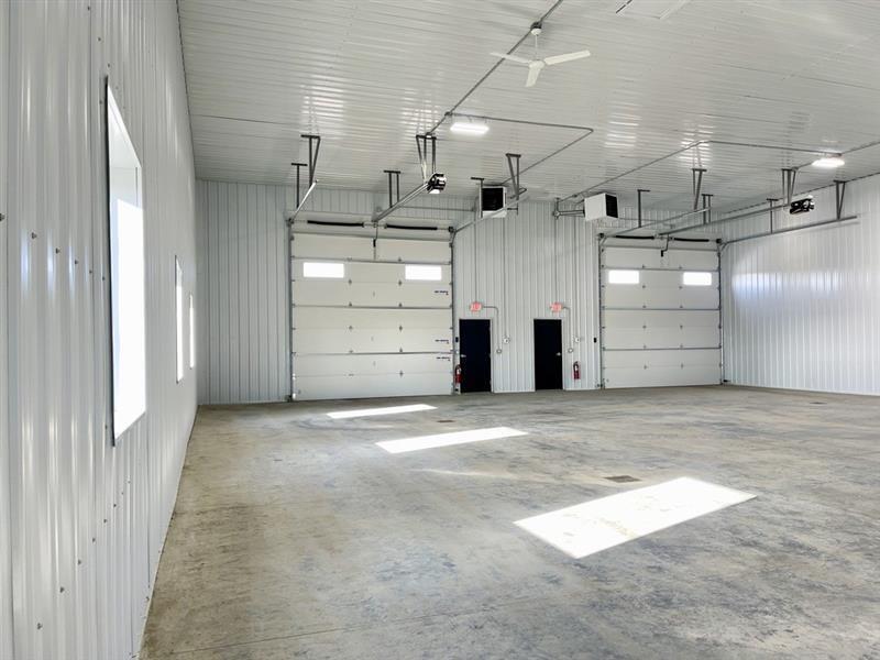 422 29th Court Nw Property Photo 4