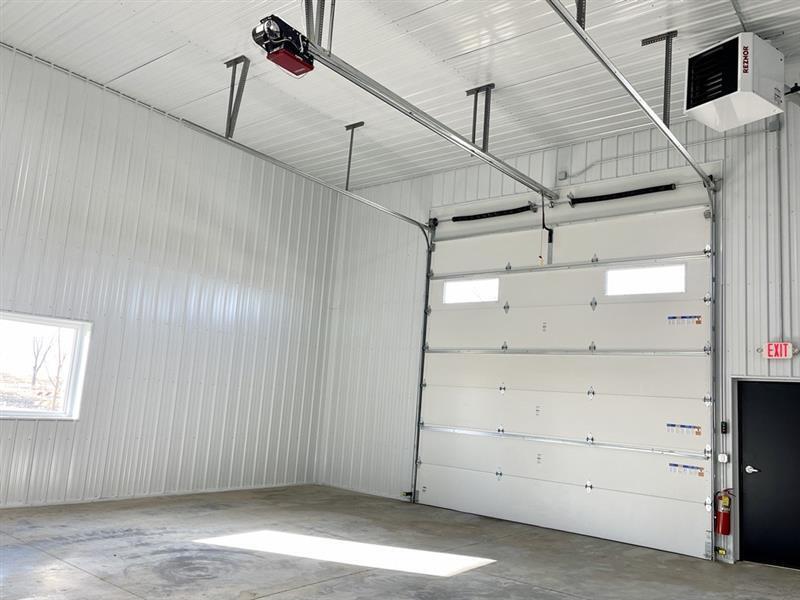 422 29th Court Nw Property Photo 9