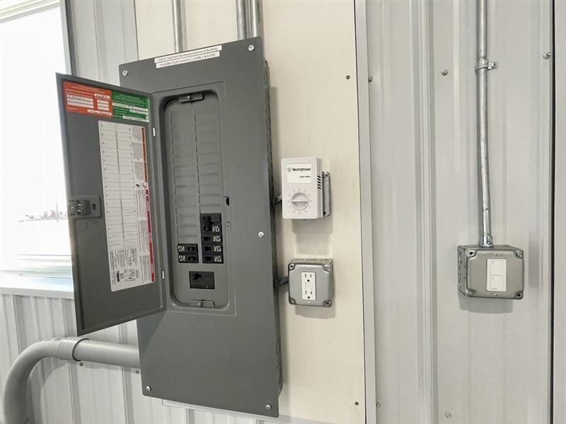 422 29th Court Nw Property Photo 10