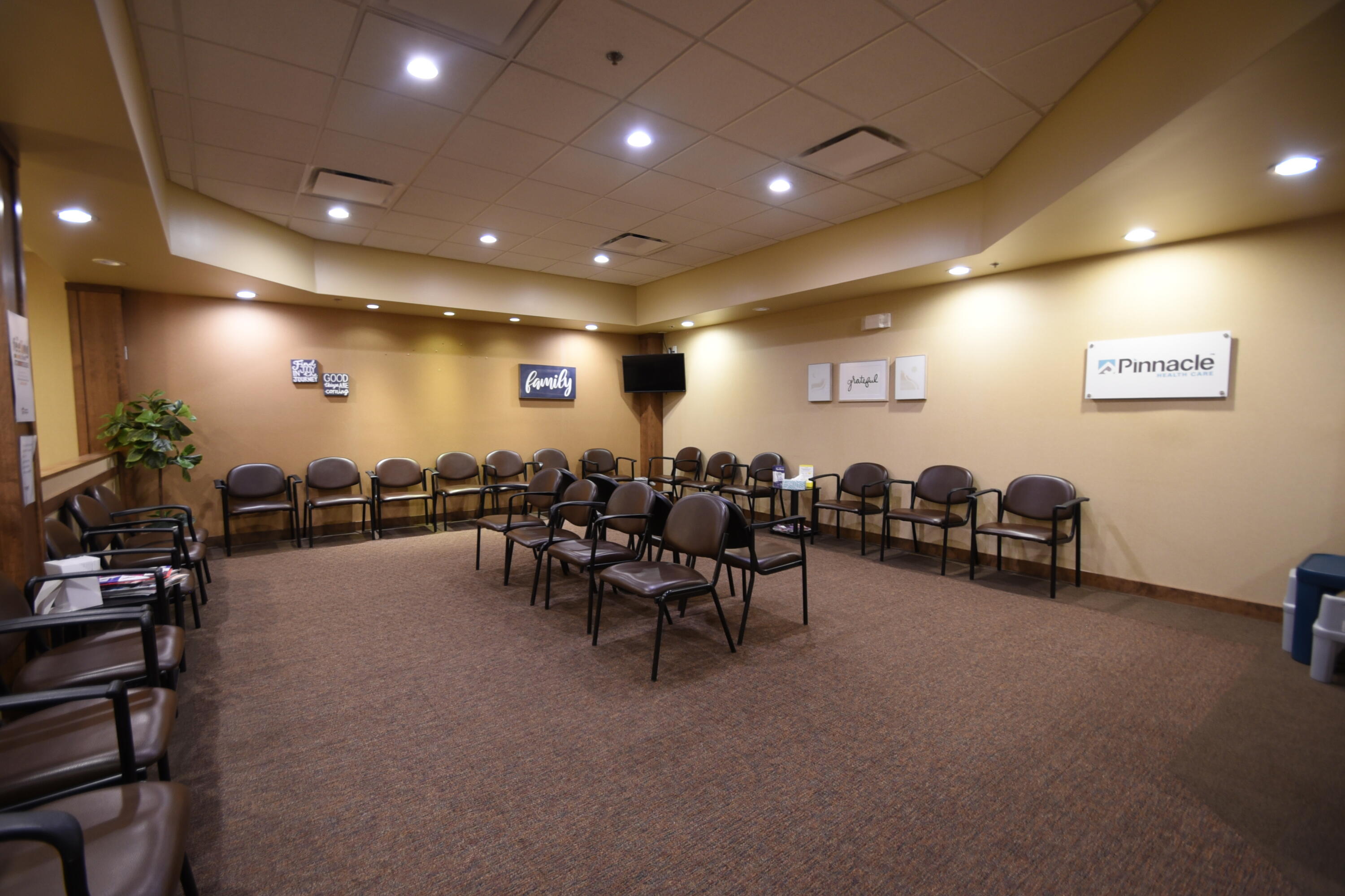 2829 S University Drive Property Photo 3