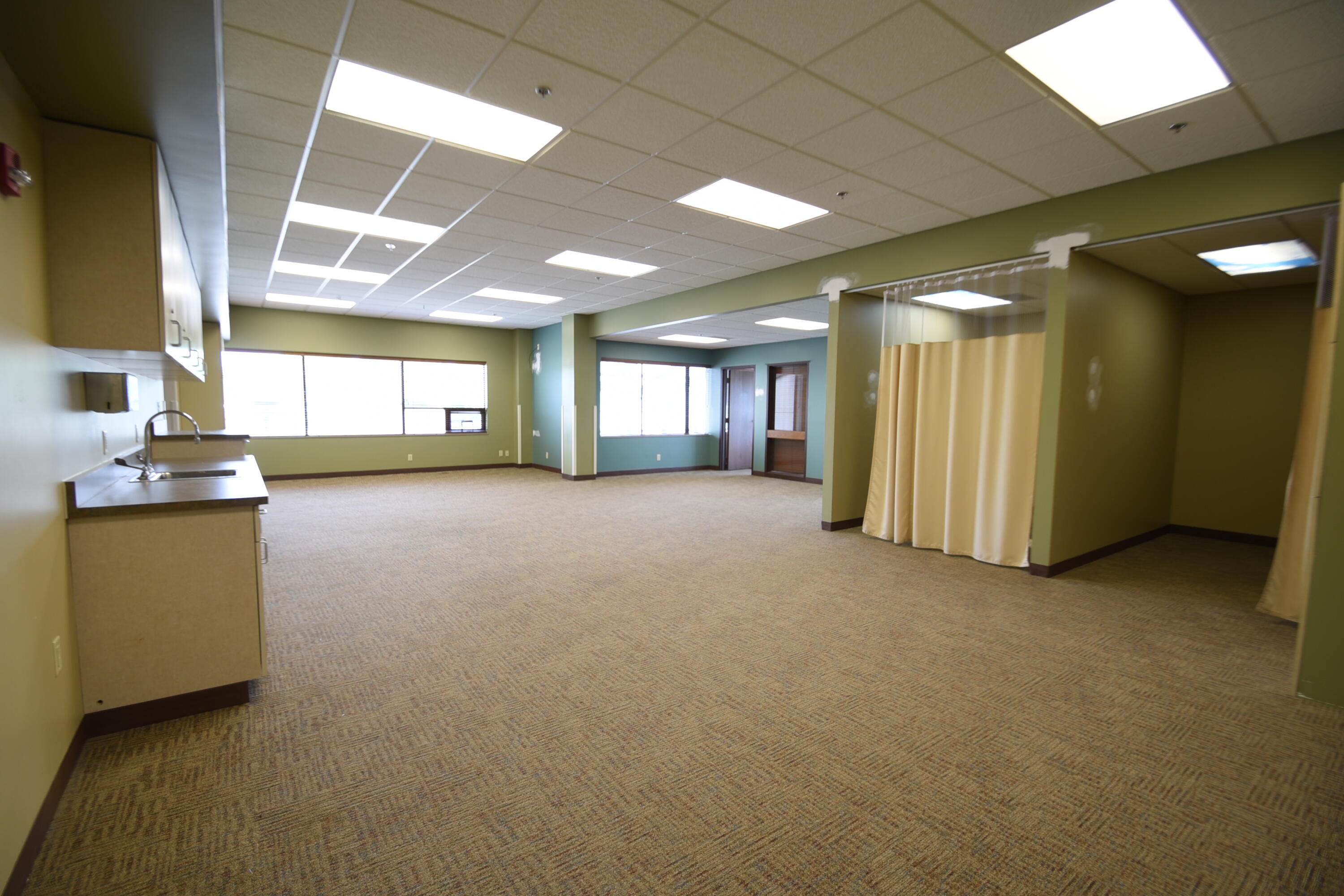 2829 S University Drive Property Photo 5