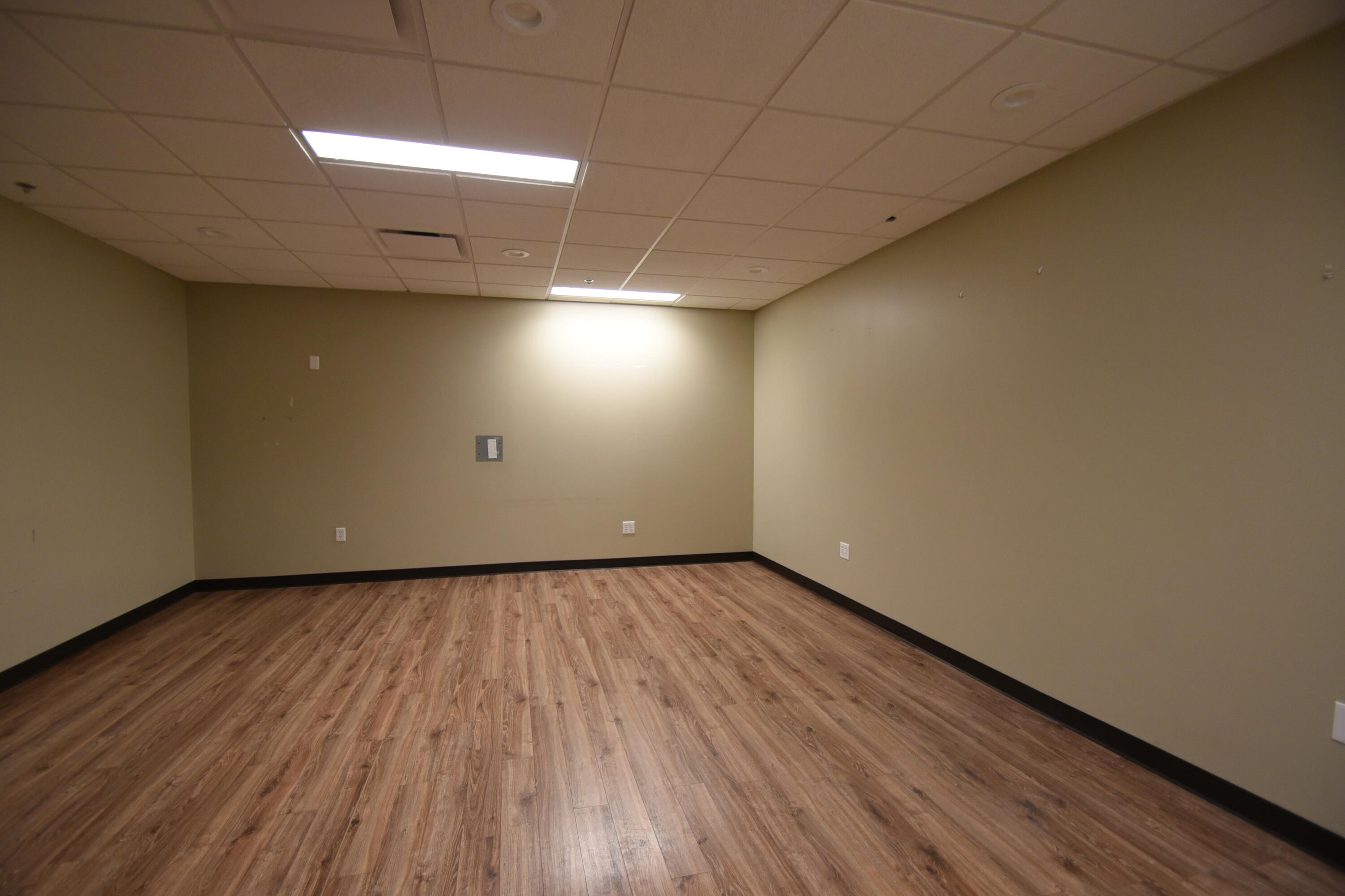 2829 S University Drive Property Photo 8