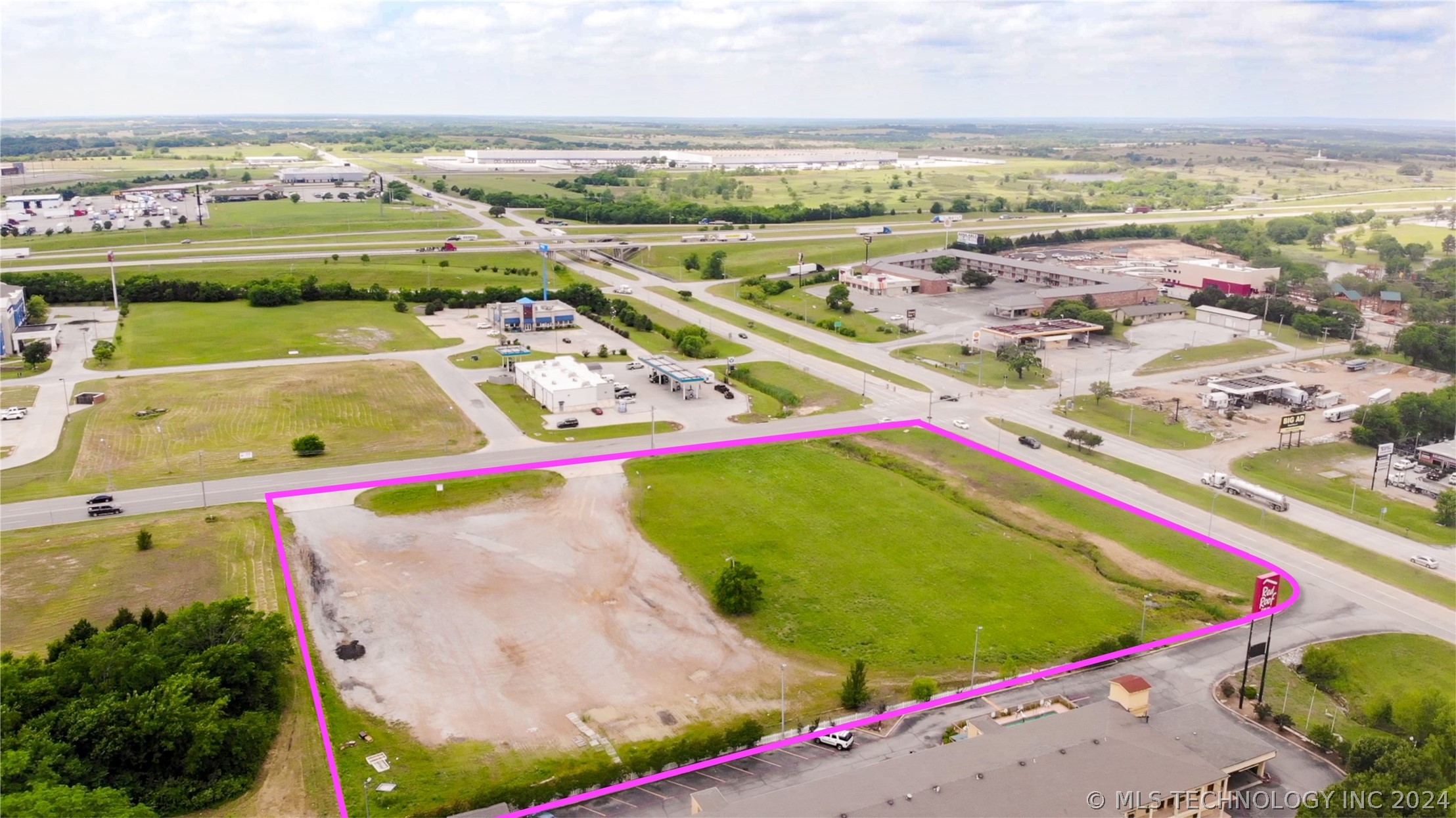 N Rockford Road Property Photo 1