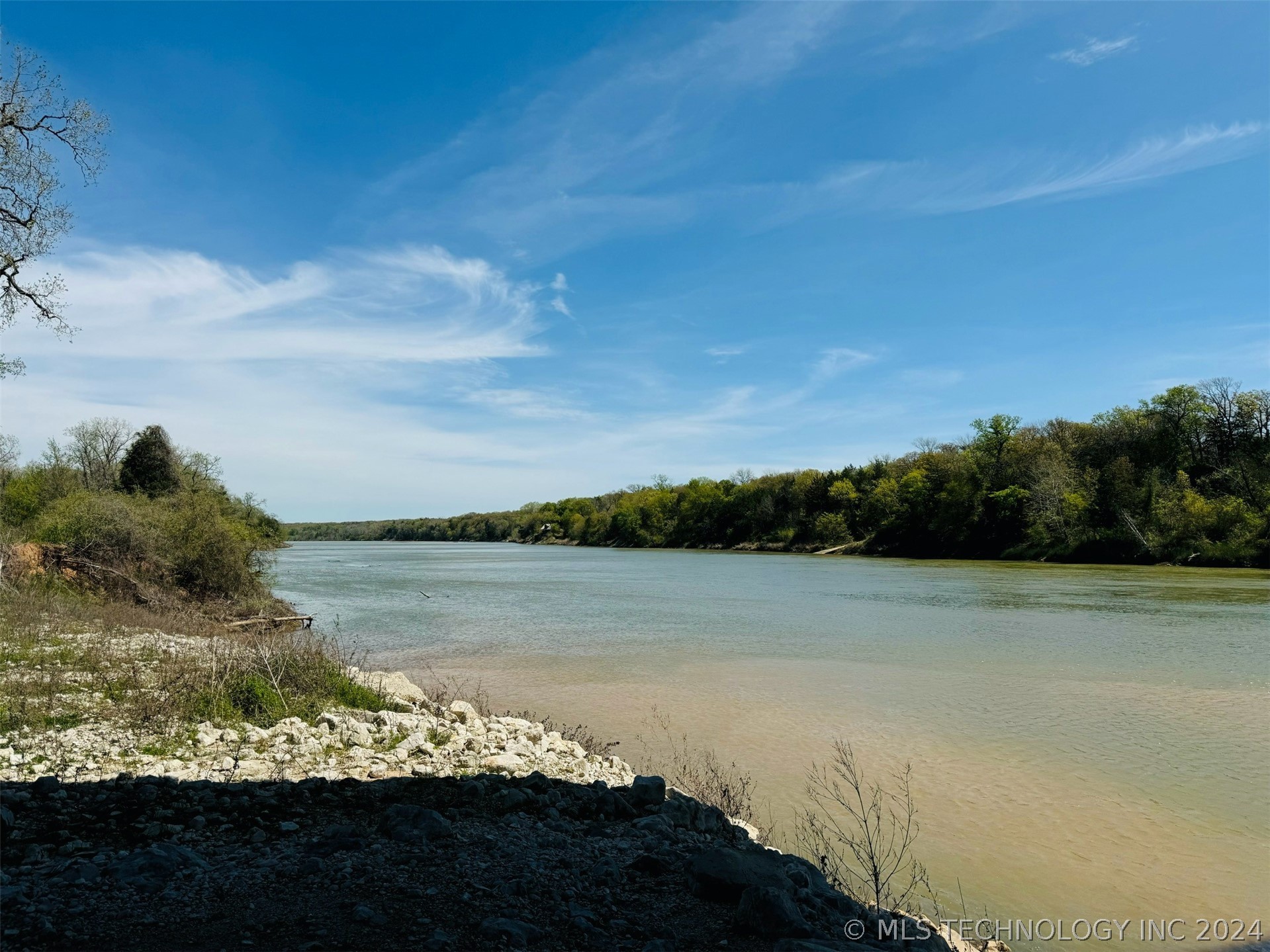 Highway 78 Property Photo 5